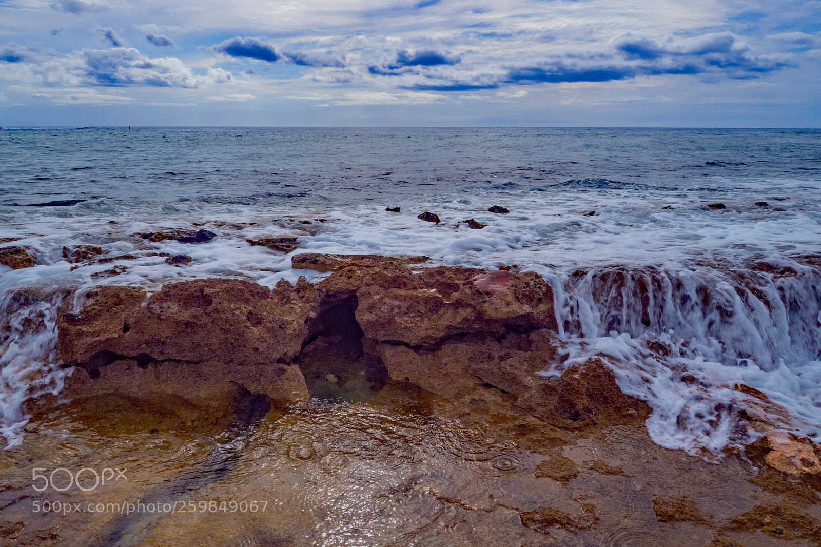 Olympus OM-D E-M5 II sample photo. Oahu west side coastline photography