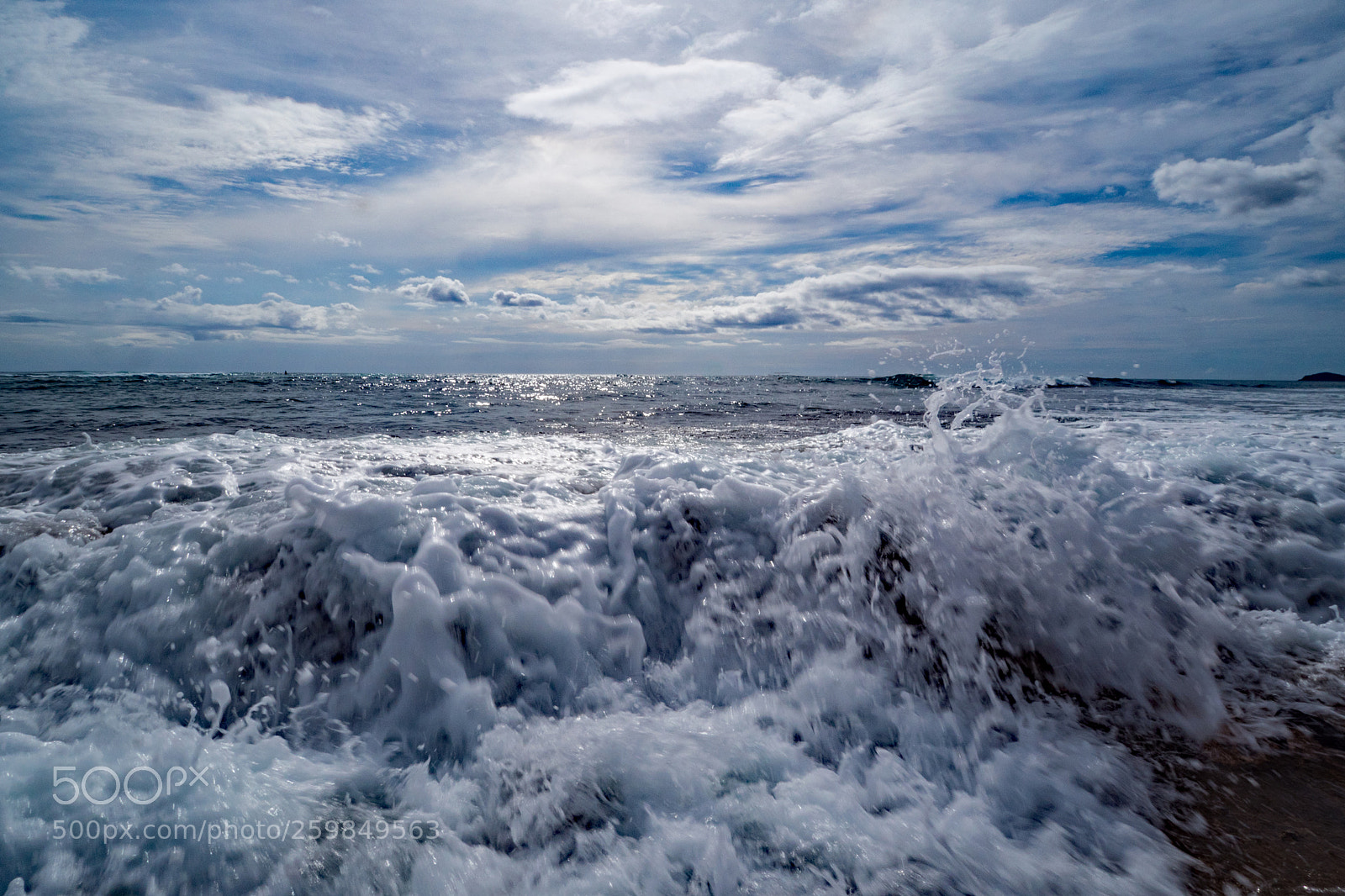Olympus OM-D E-M5 II sample photo. Crashing waters on the photography