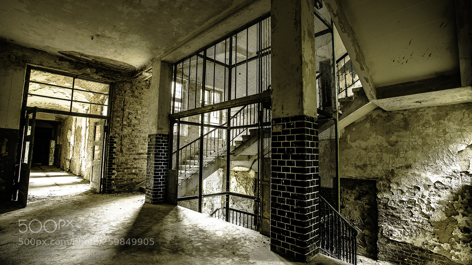 Canon EOS 6D Mark II sample photo. Elevator photography