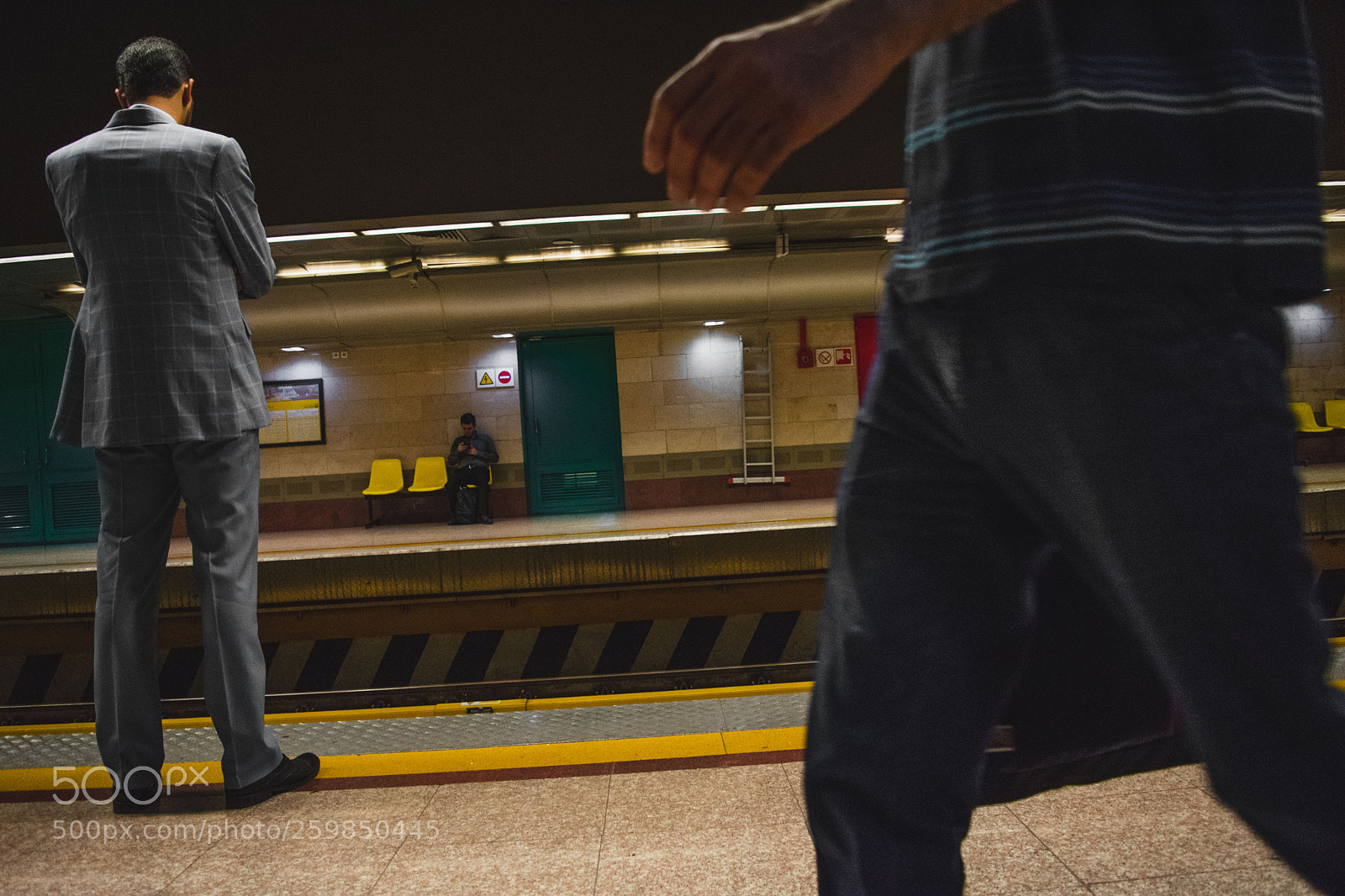 Nikon D3400 sample photo. The subway photography