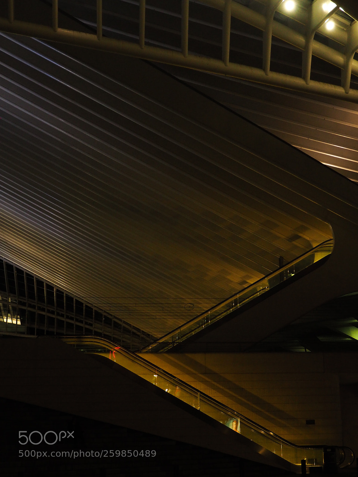 Olympus OM-D E-M10 II sample photo. Escalator photography