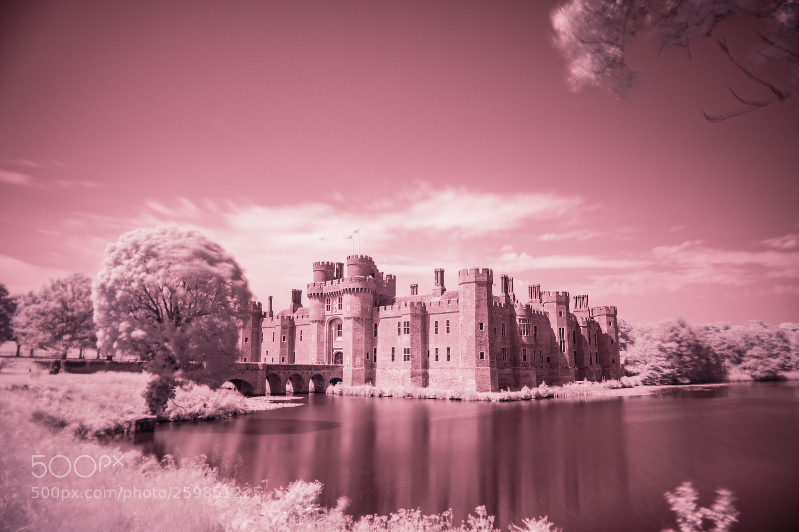 Canon EOS 5D Mark IV sample photo. Infrared castle photography