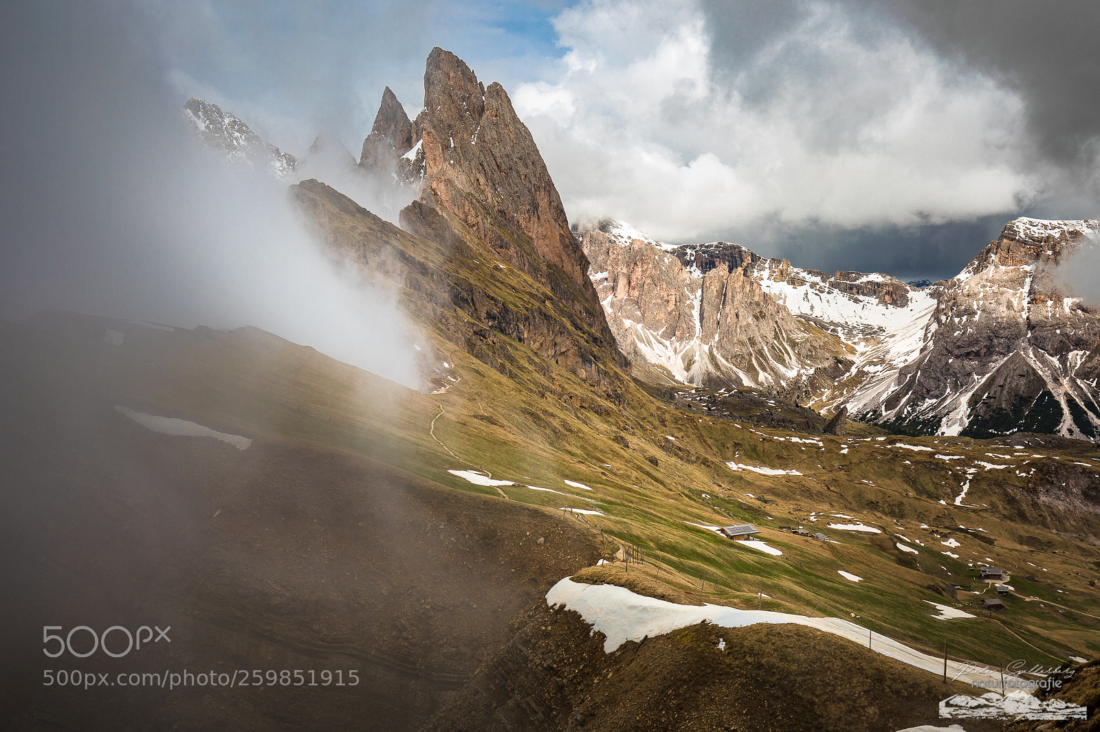Canon EOS 5D Mark IV sample photo. Seceda photography
