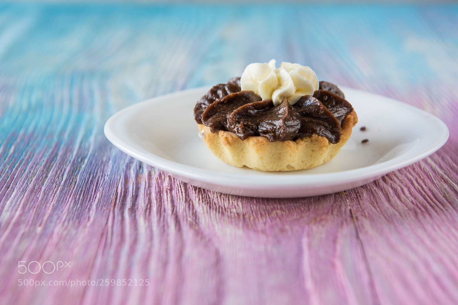 Nikon D810 sample photo. Tasty mini cake photography