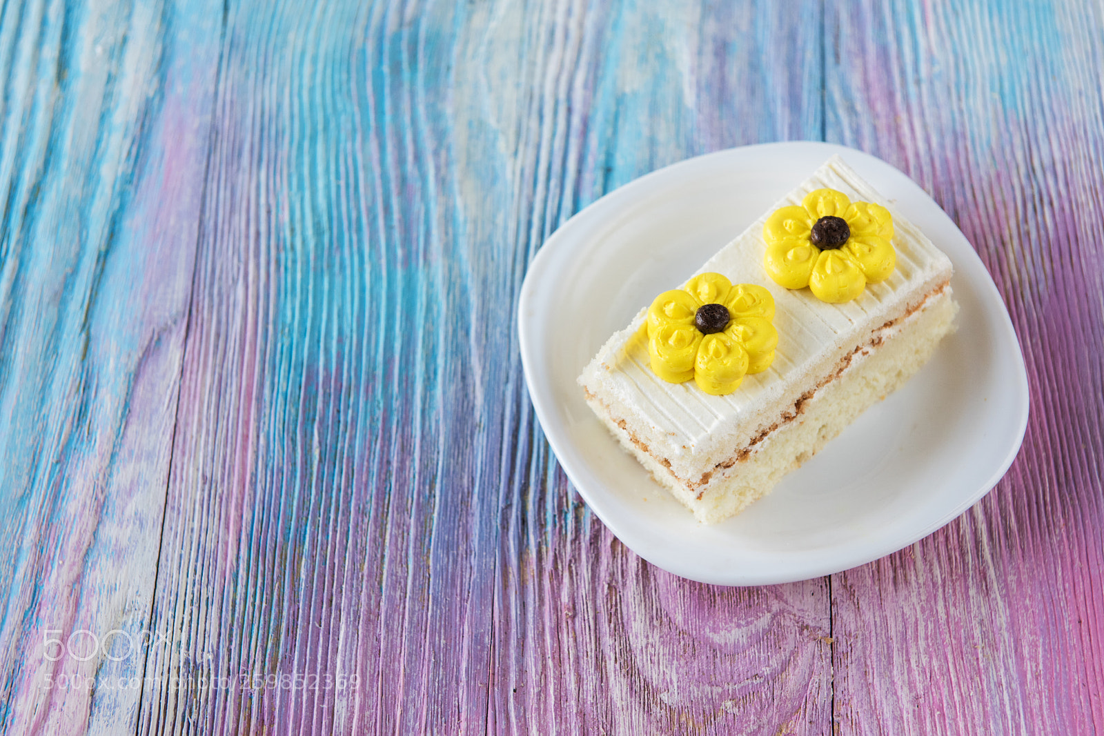 Nikon D810 sample photo. Tasty mini cake photography