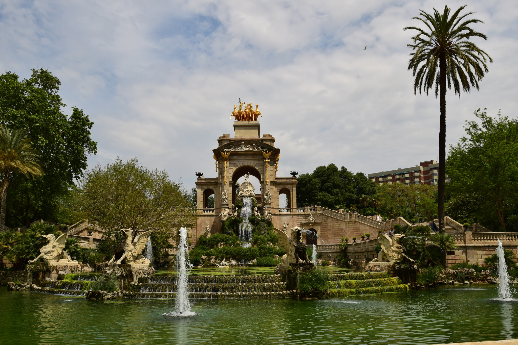 Nikon D3300 + Nikon AF-S Nikkor 20mm F1.8G ED sample photo. Parc de la ciutadella photography