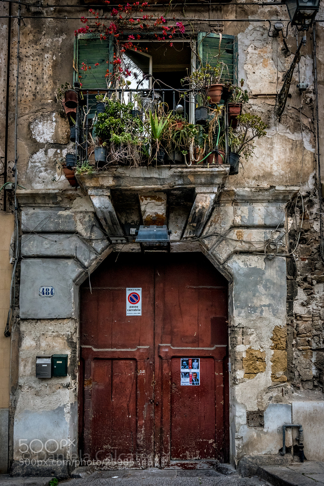 Nikon D750 sample photo. Porta su via maqueda photography