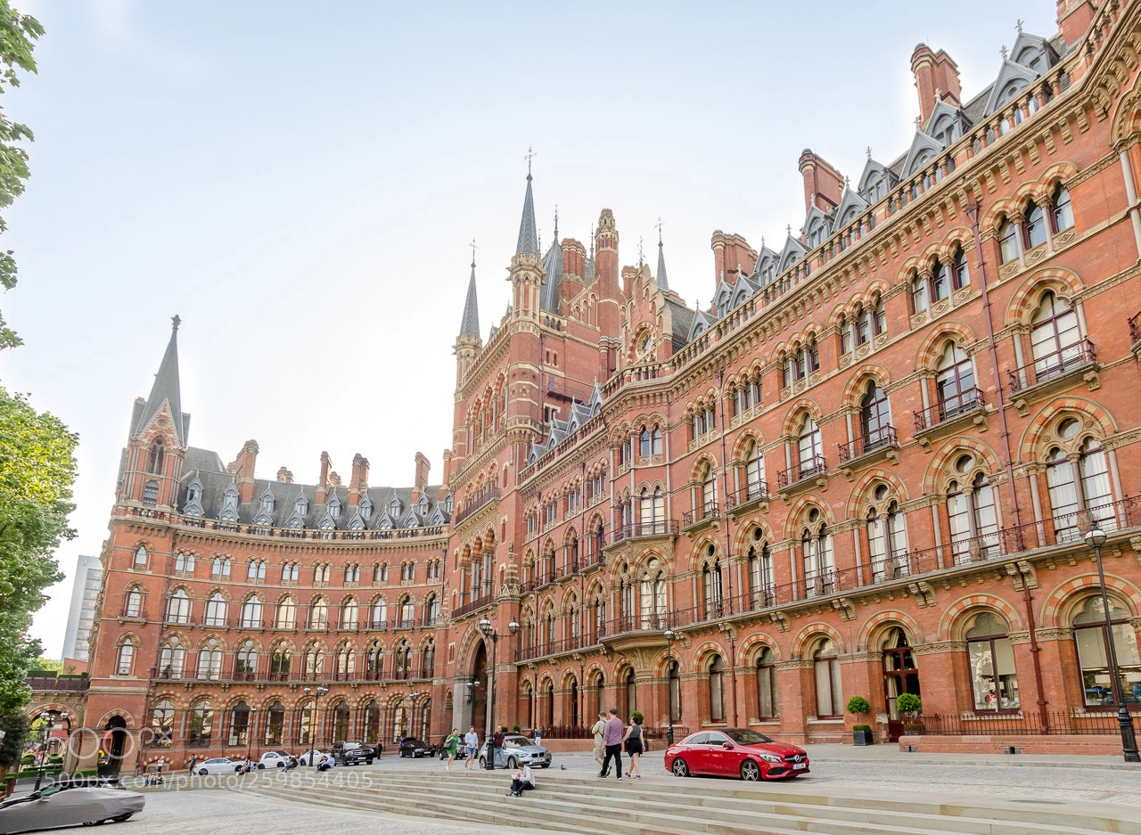 Nikon D7000 sample photo. Saint pancras hotel photography