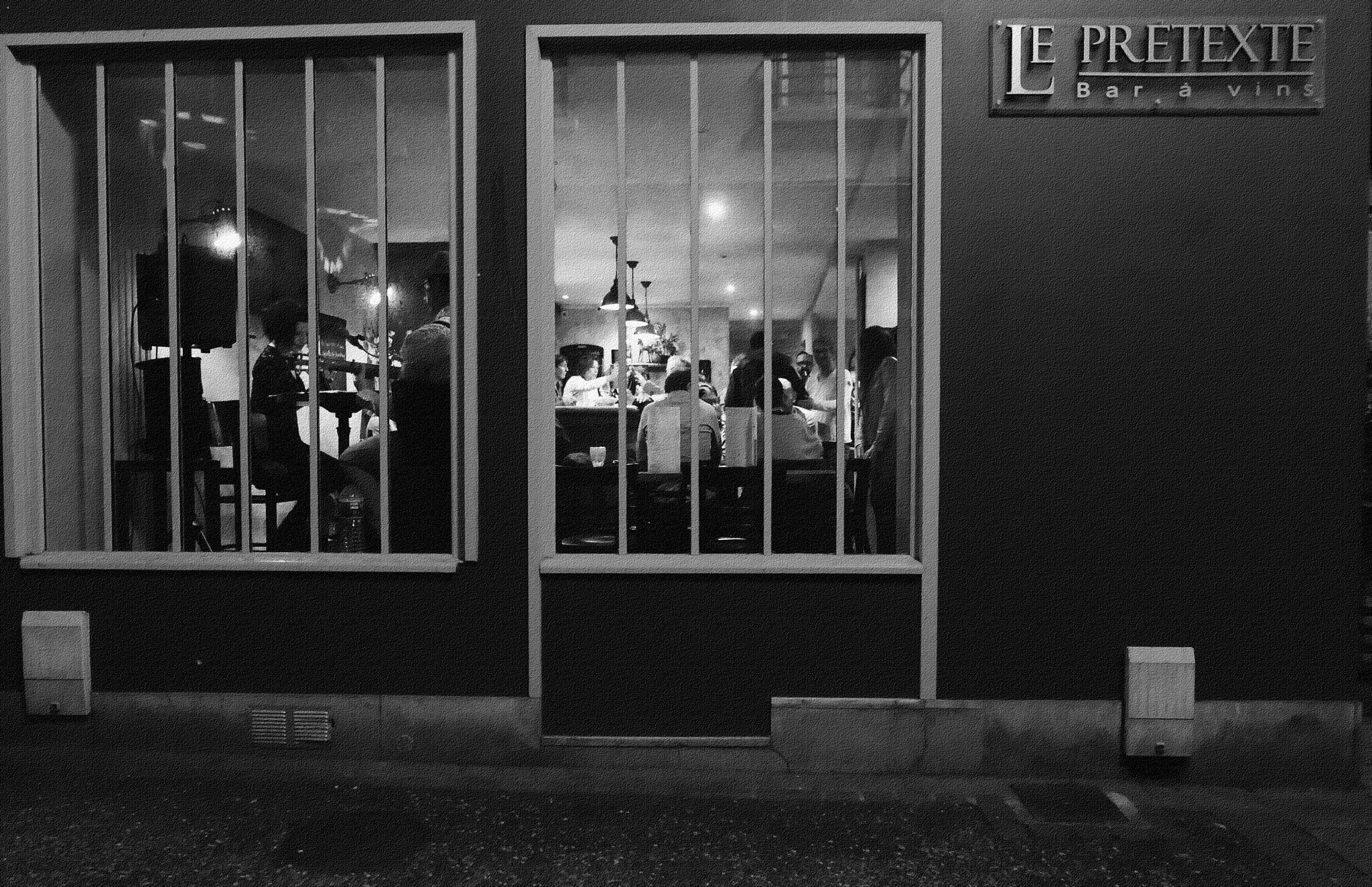Leica D-Lux (Typ 109) sample photo. In the mood photography