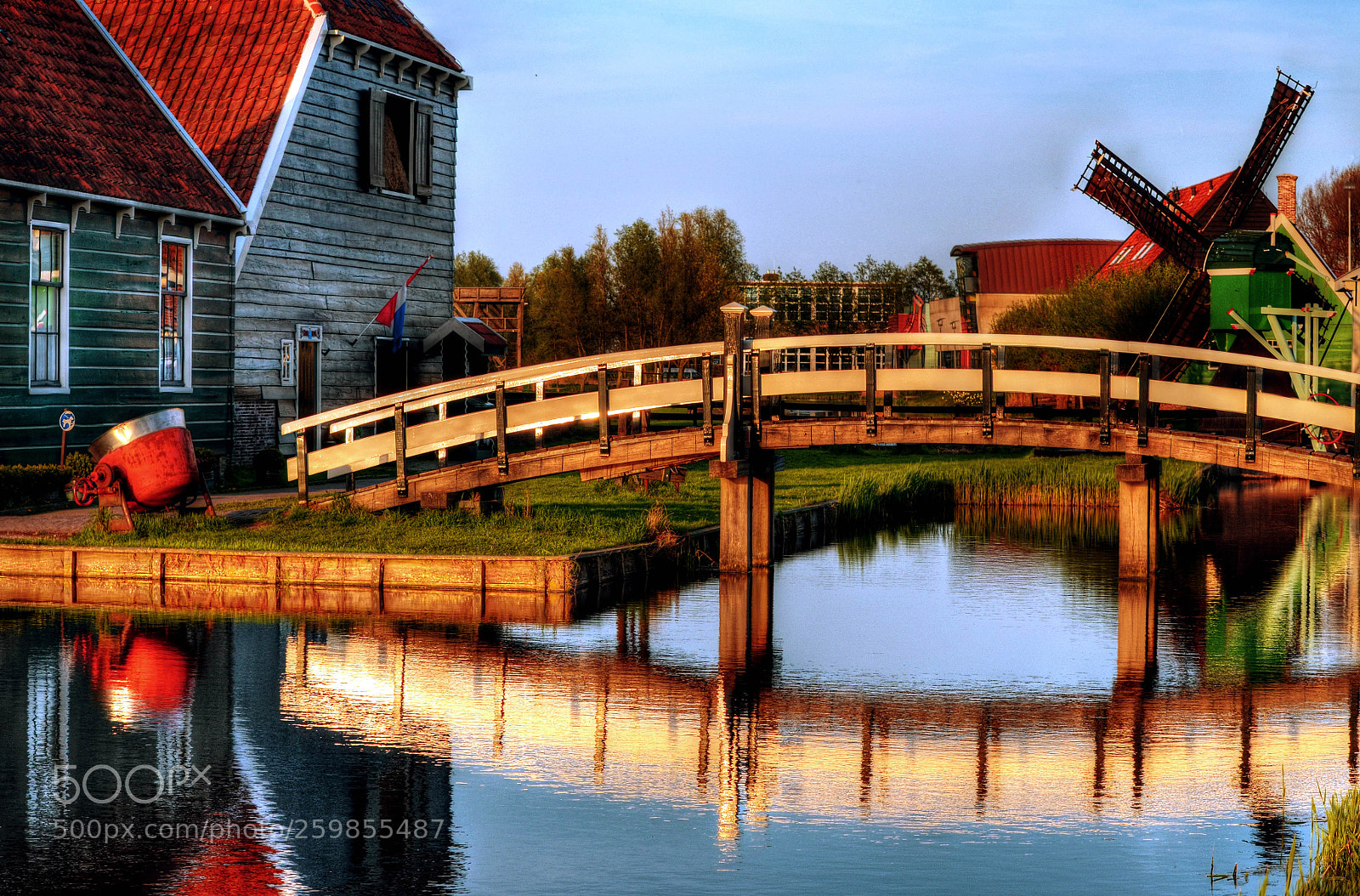 Nikon D5100 sample photo. Reflection photography