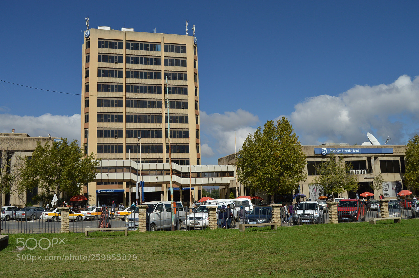 Nikon D3200 sample photo. Bank tower photography