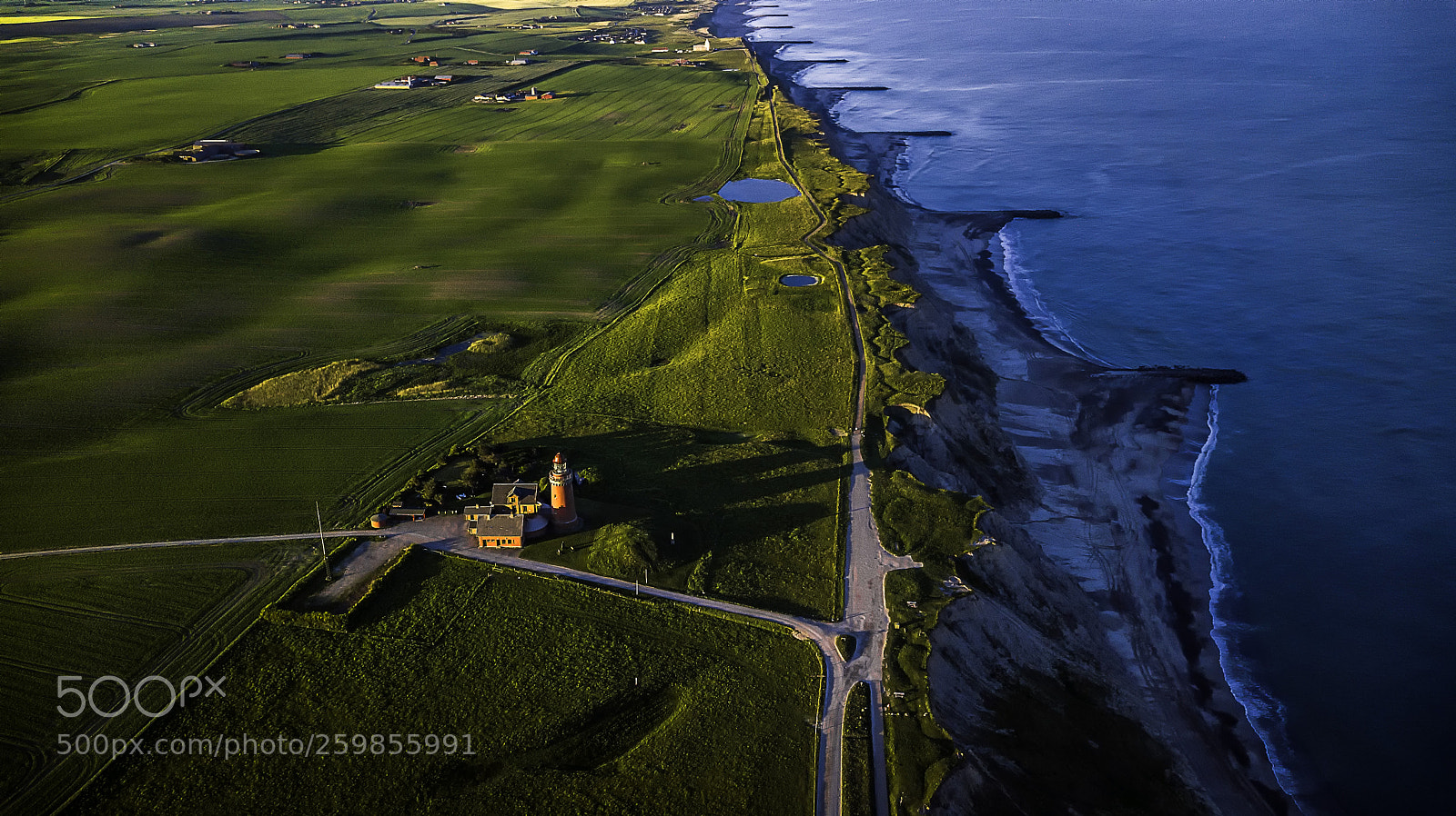 DJI FC220 sample photo. The guard photography