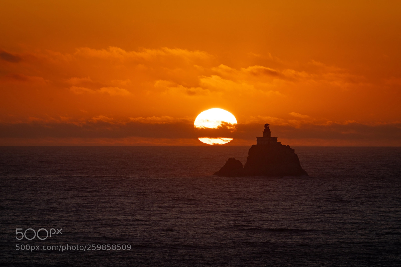 Sony a7R III sample photo. Lighthouse at cannon beach photography