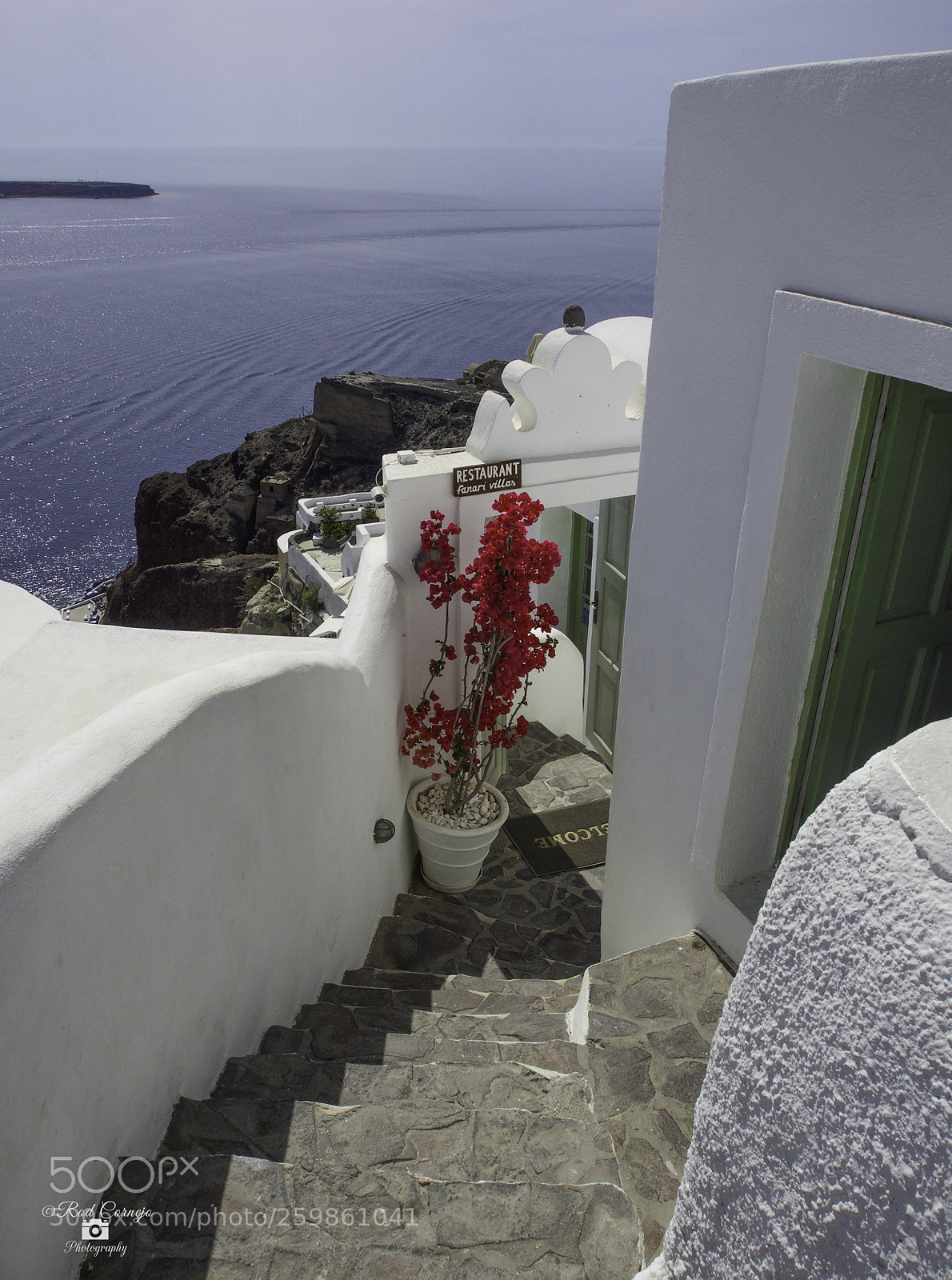 Olympus OM-D E-M5 II sample photo. Oia, santorini... photography