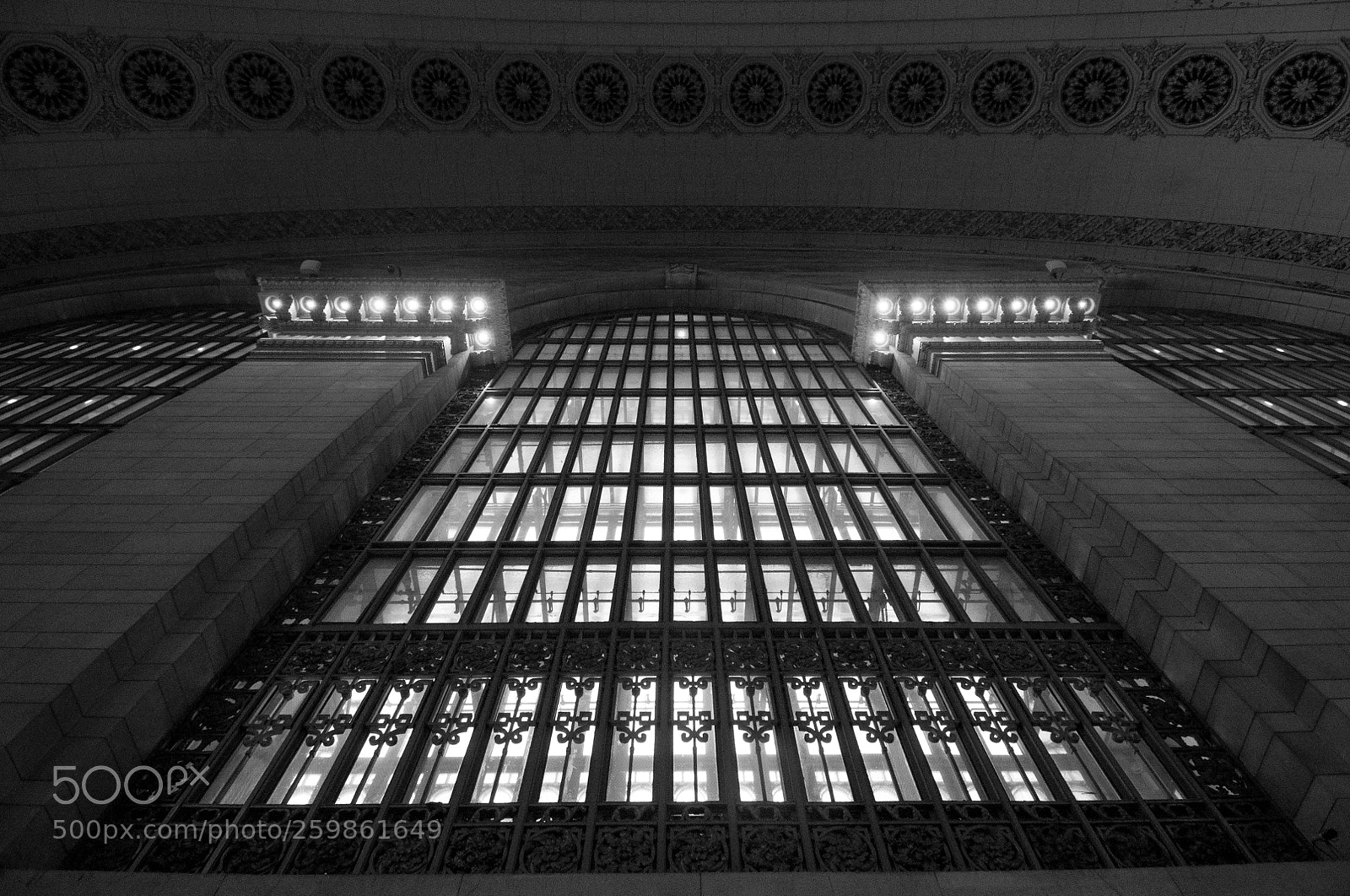 Nikon D90 sample photo. Grand central station window photography