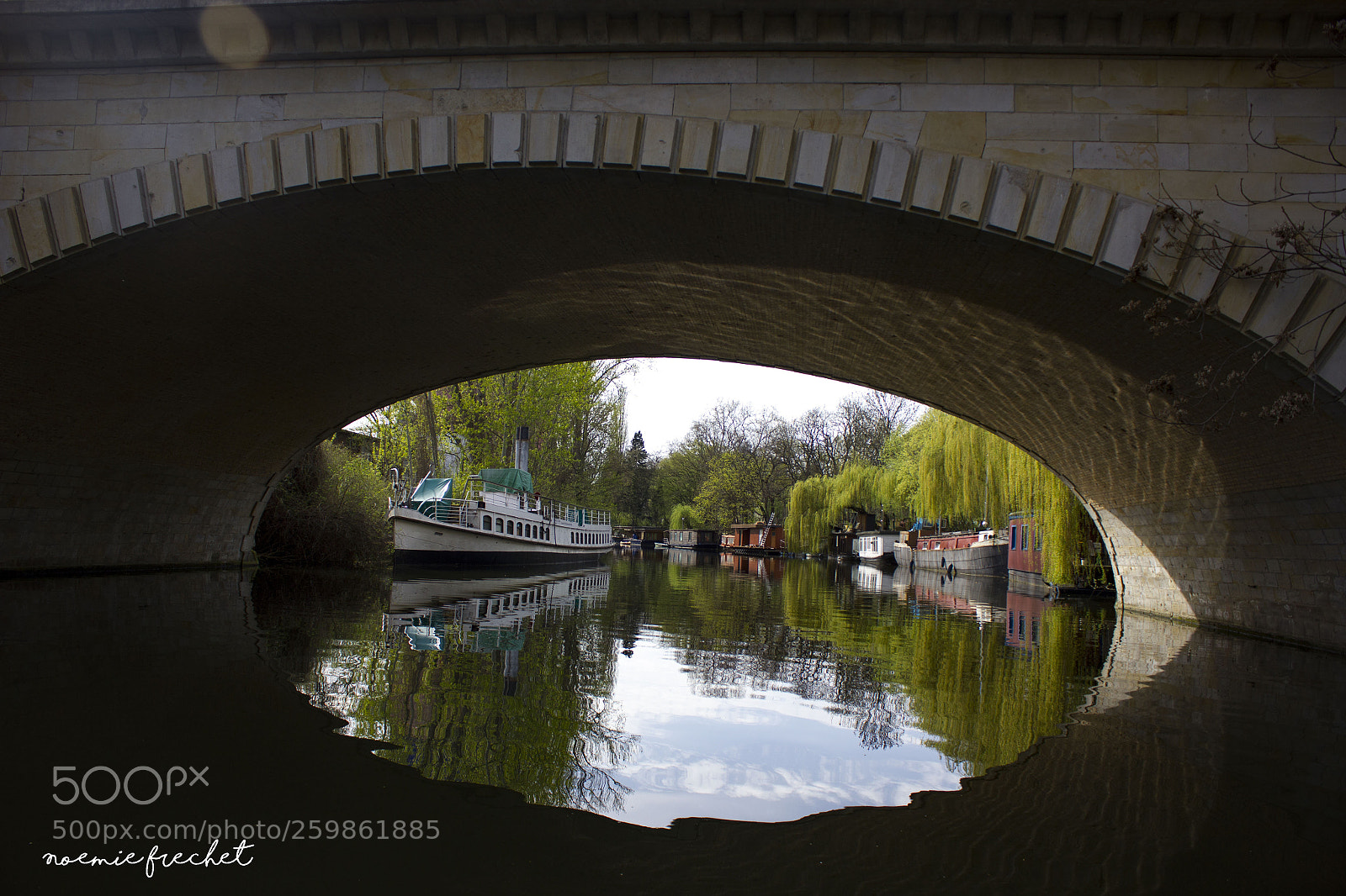 Canon EOS 550D (EOS Rebel T2i / EOS Kiss X4) sample photo. Reflection bridge photography