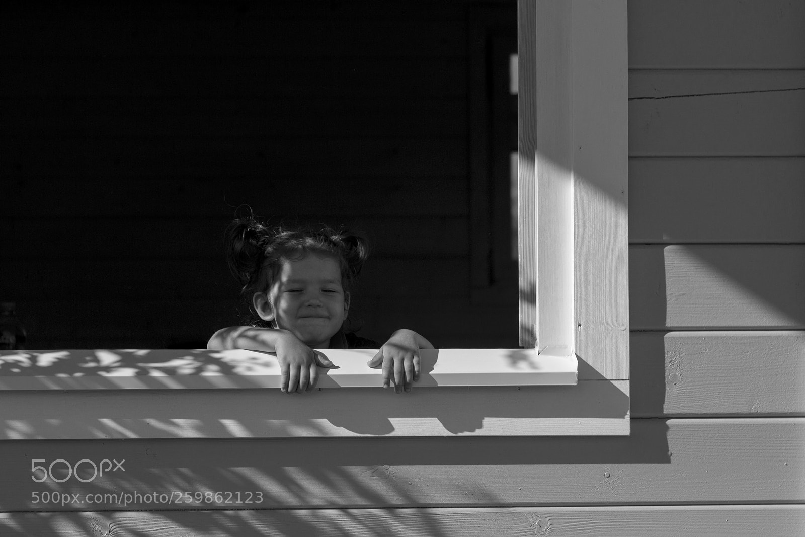 Canon EOS 650D (EOS Rebel T4i / EOS Kiss X6i) sample photo. Little smiling girl photography