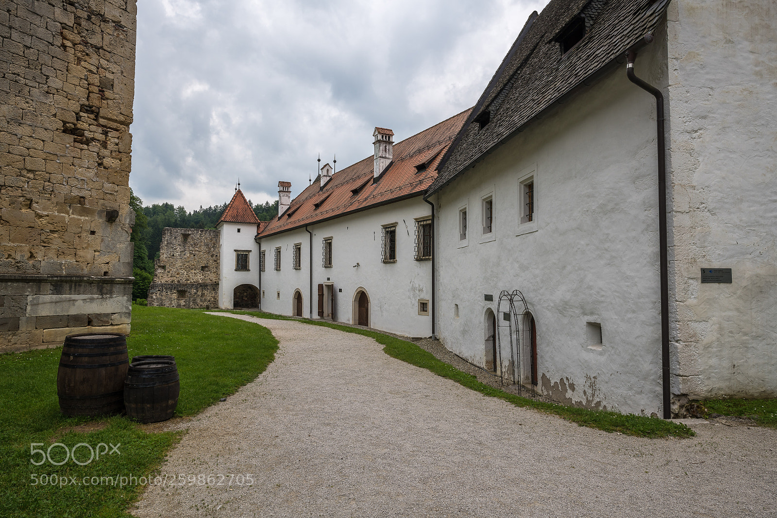 Nikon D850 sample photo. Zice monastery - courtyard photography