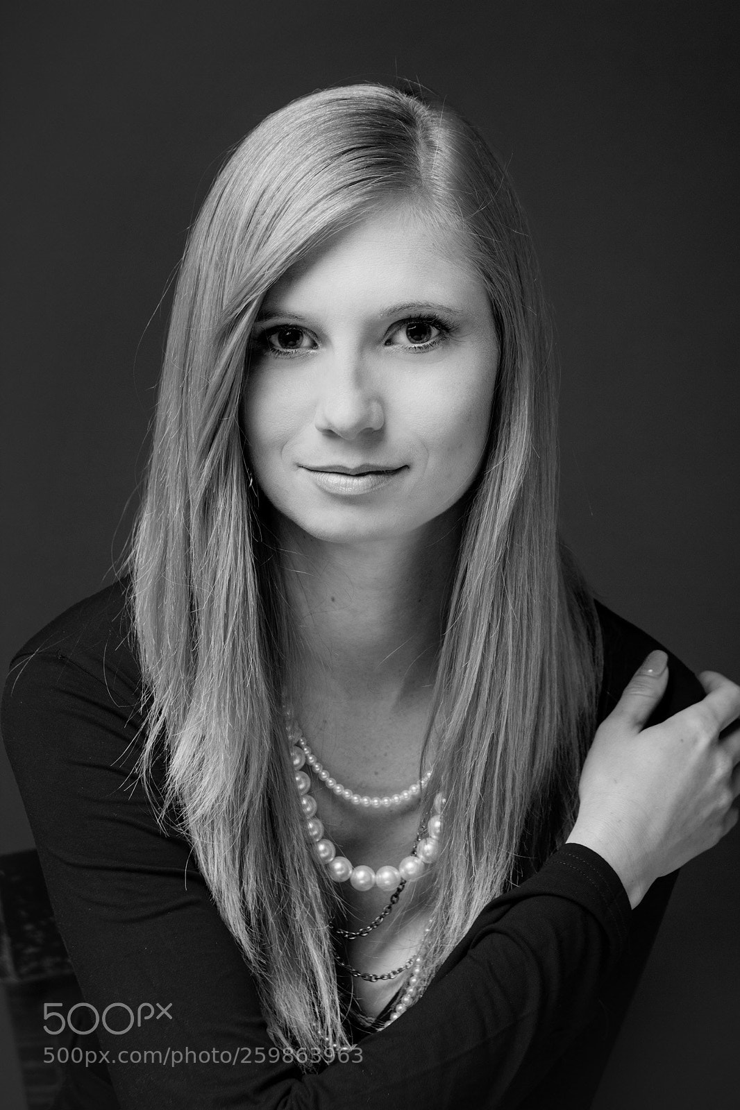 Canon EOS 600D (Rebel EOS T3i / EOS Kiss X5) sample photo. Stunning woman photography