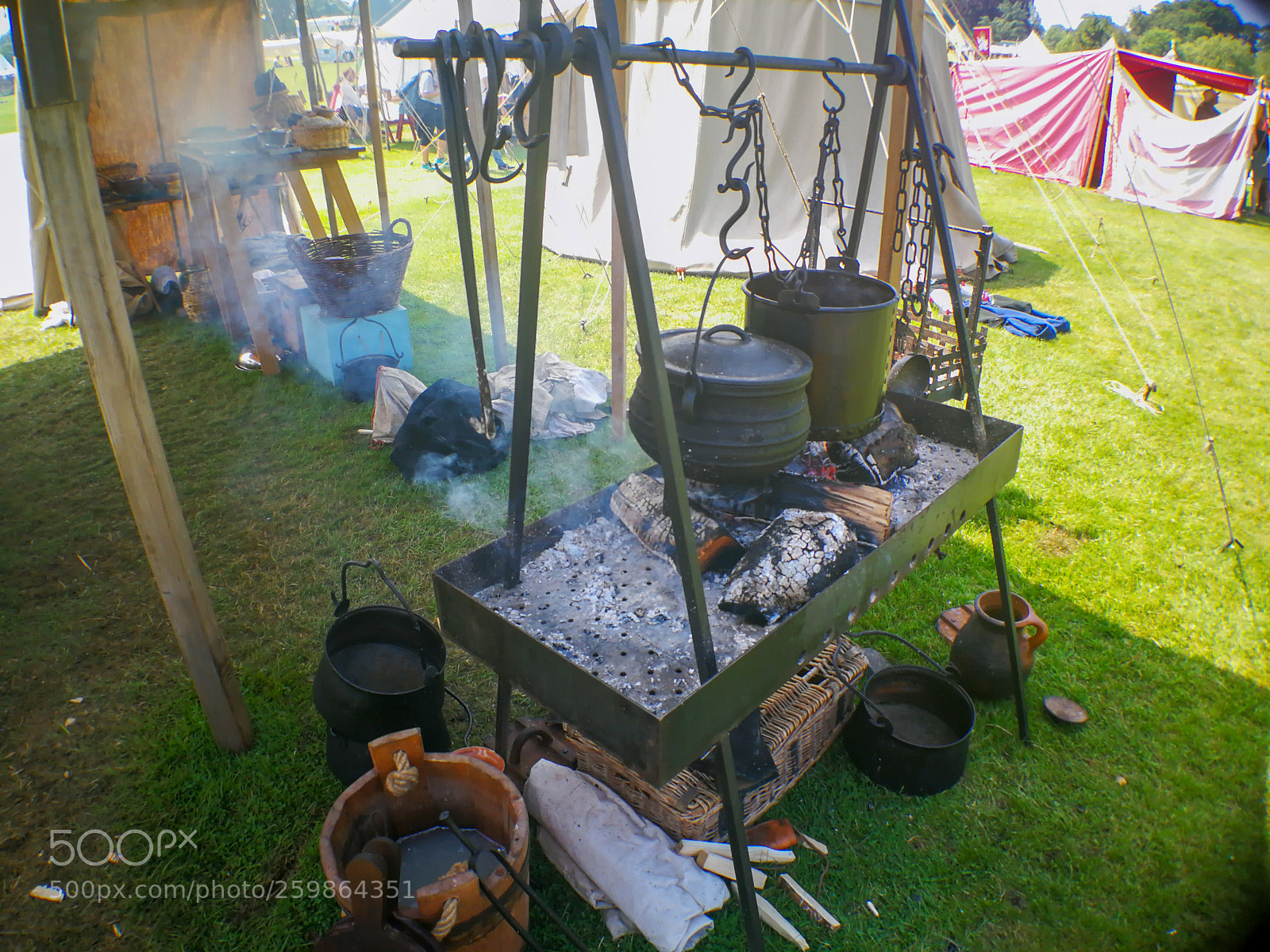 HUAWEI P10 sample photo. Medieval camp photography