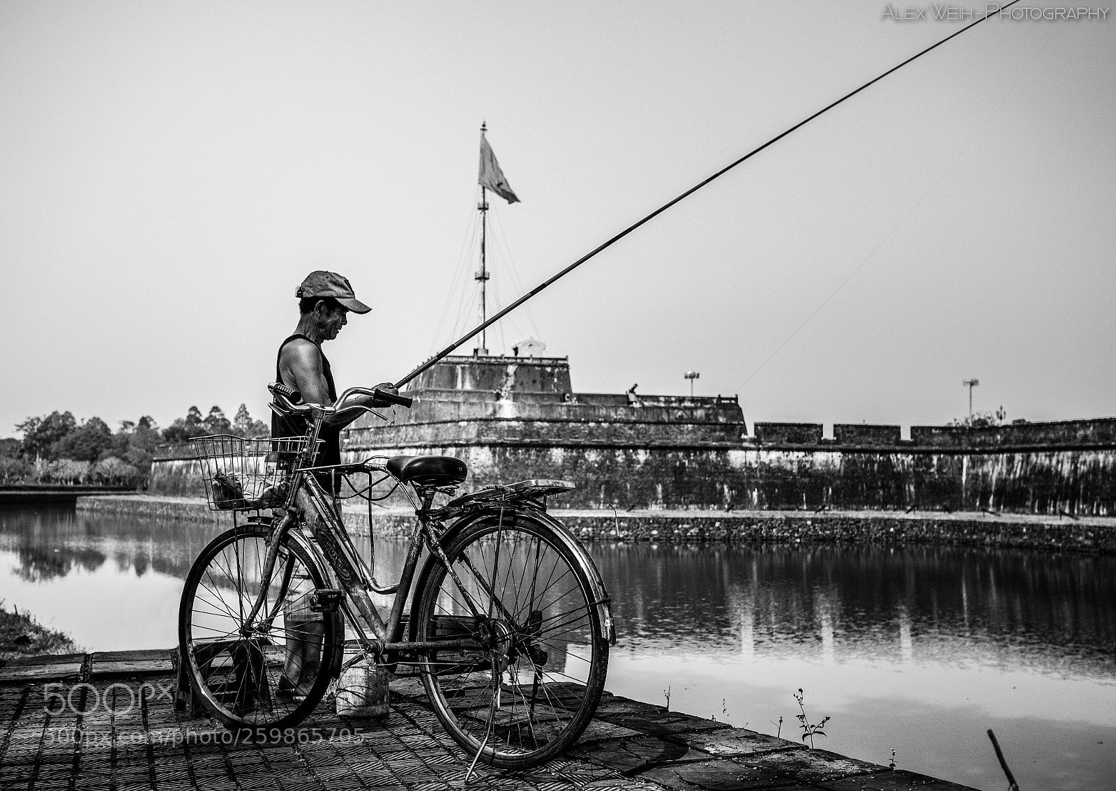 Panasonic Lumix DMC-GX85 (Lumix DMC-GX80 / Lumix DMC-GX7 Mark II) sample photo. Fisherman photography