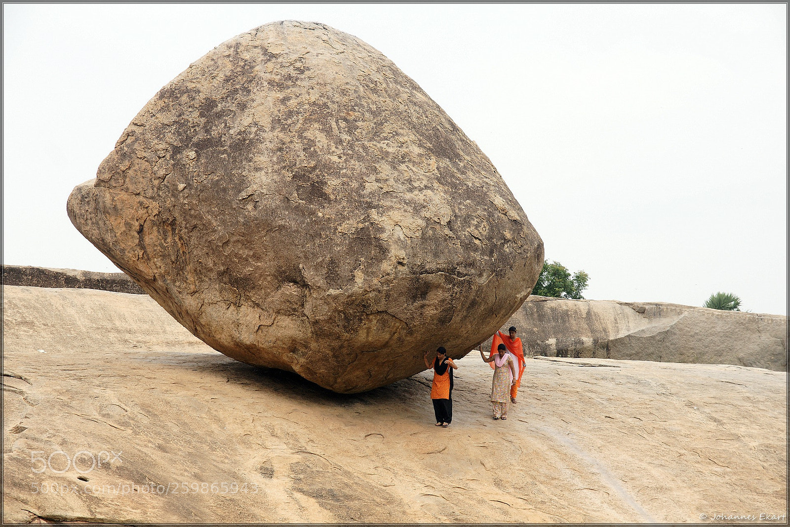 Sony Alpha DSLR-A700 sample photo. Krishnas butterball photography