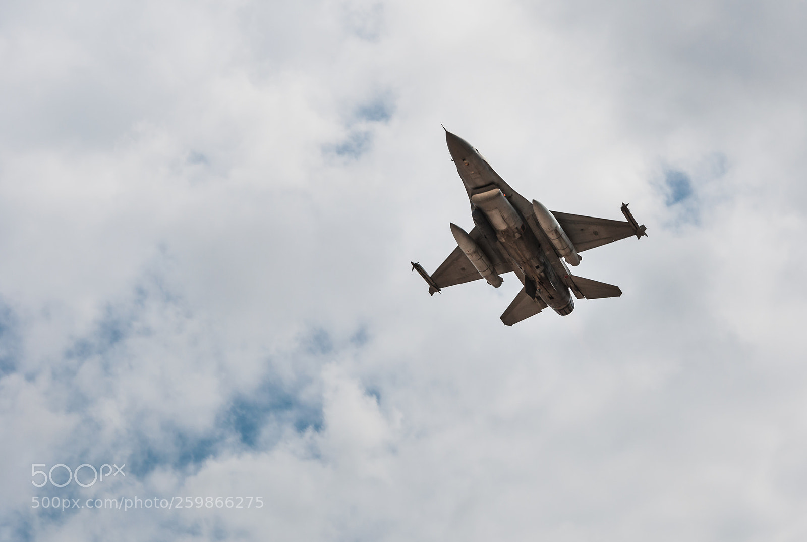 Nikon D90 sample photo. F-16 for a aerea photography