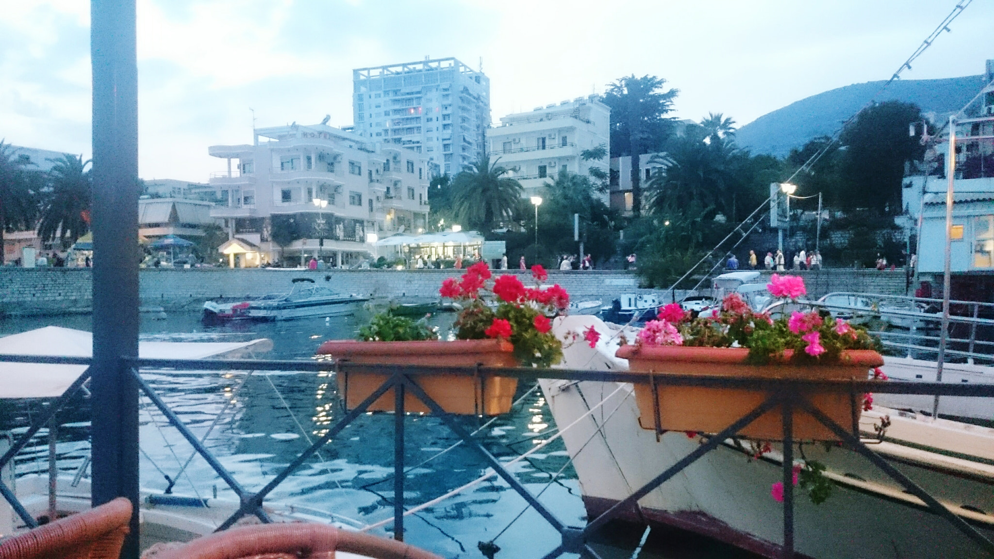 Sony Xperia Z2 sample photo. Venice look photography