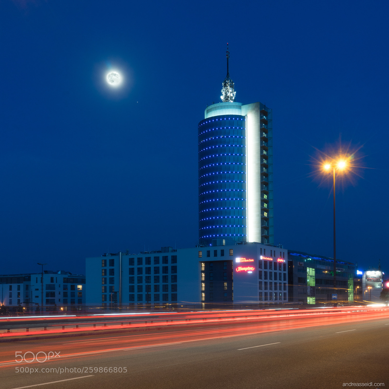Sony a7 sample photo. Central tower m nchen photography