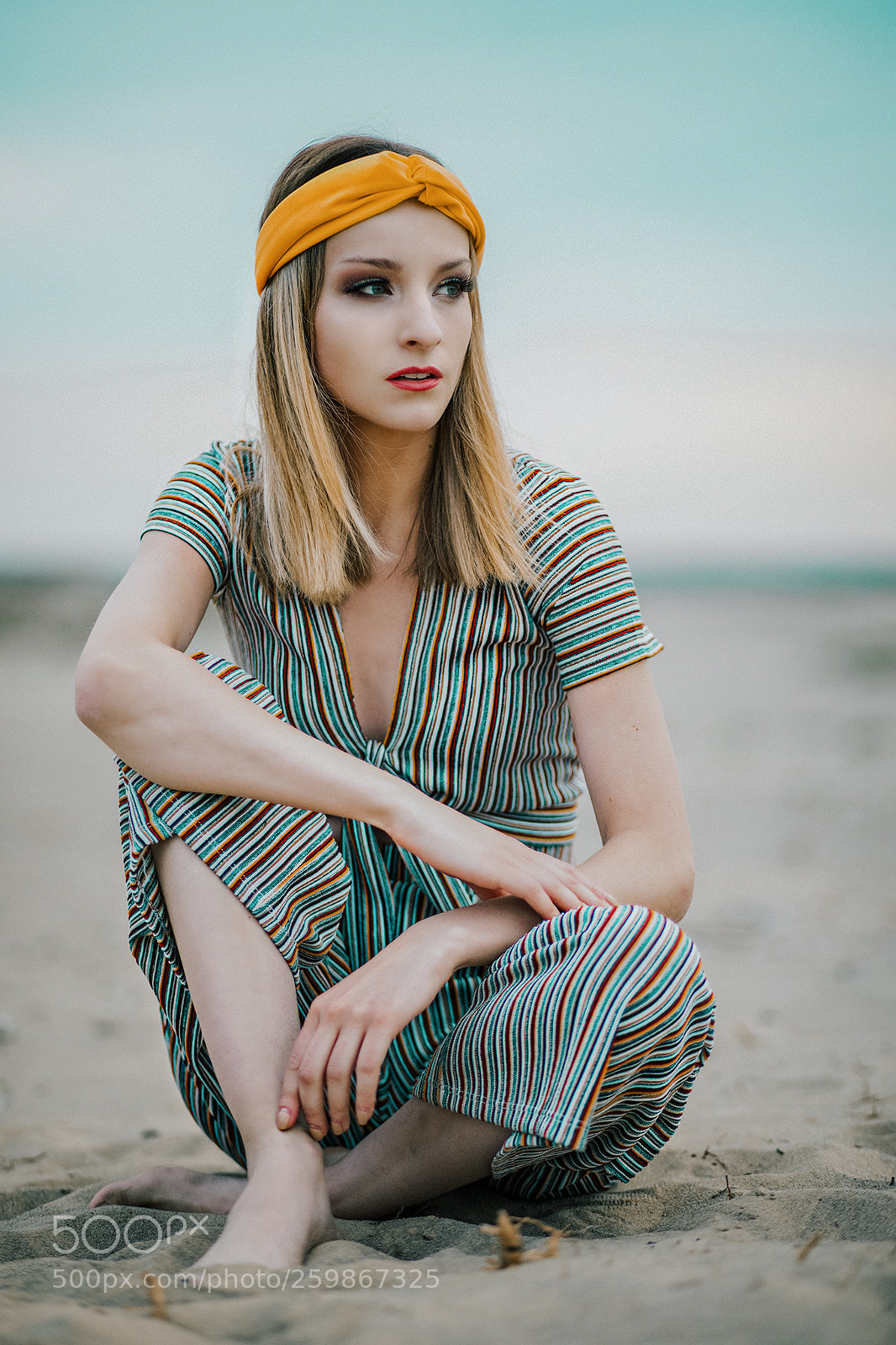 Canon EOS 5D Mark IV sample photo. "trapped" photography