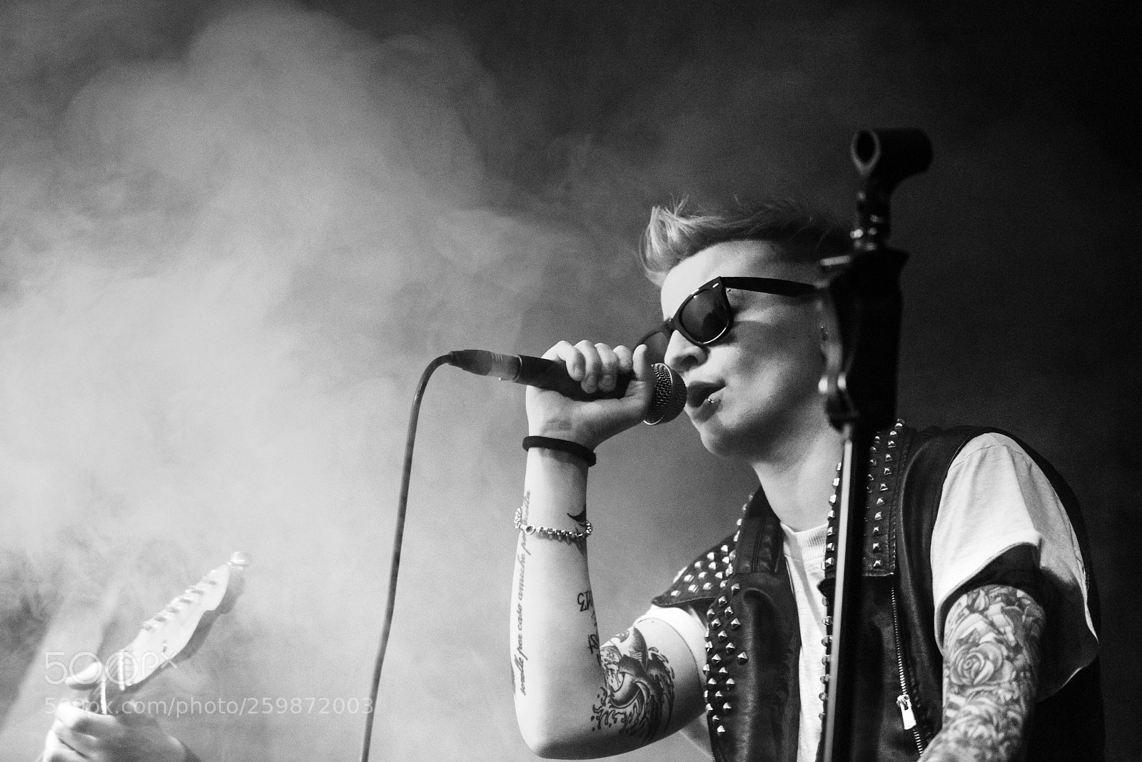 Nikon D750 sample photo. Young rock singer photography