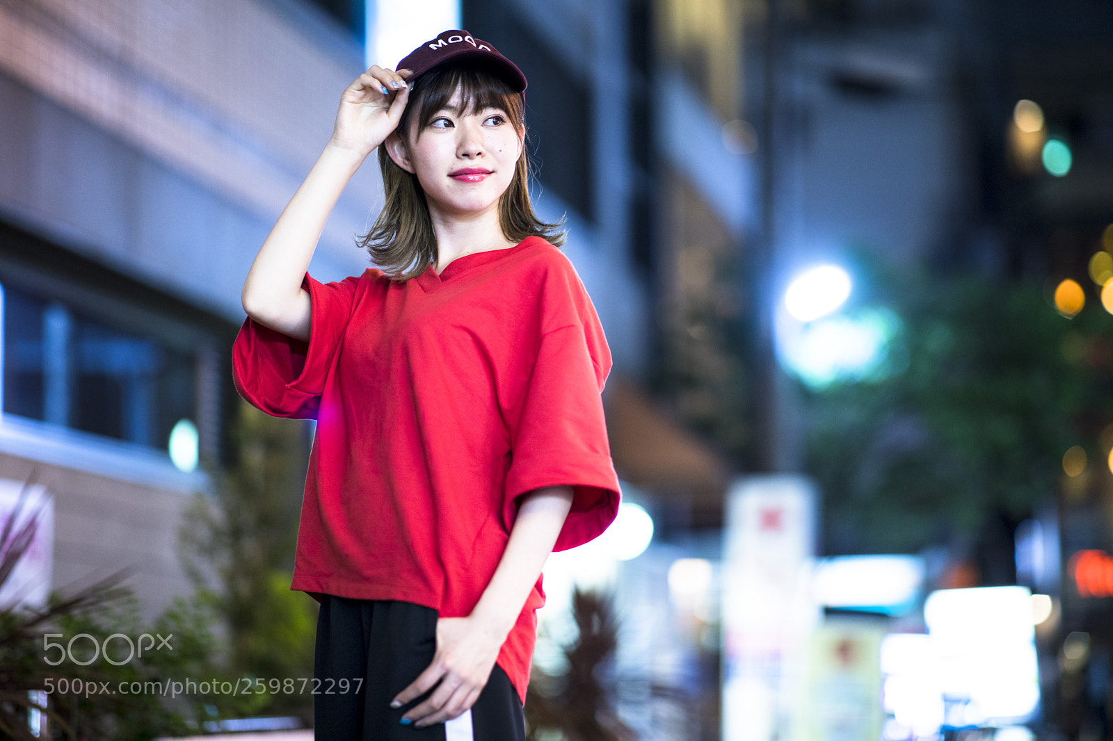 Canon EOS 5D Mark IV sample photo. 「にぎわう街並み」 photography