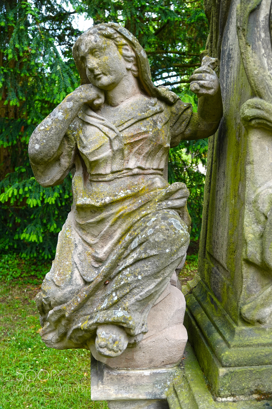 Sony Cyber-shot DSC-RX10 IV sample photo. Alter friedhof in bad photography