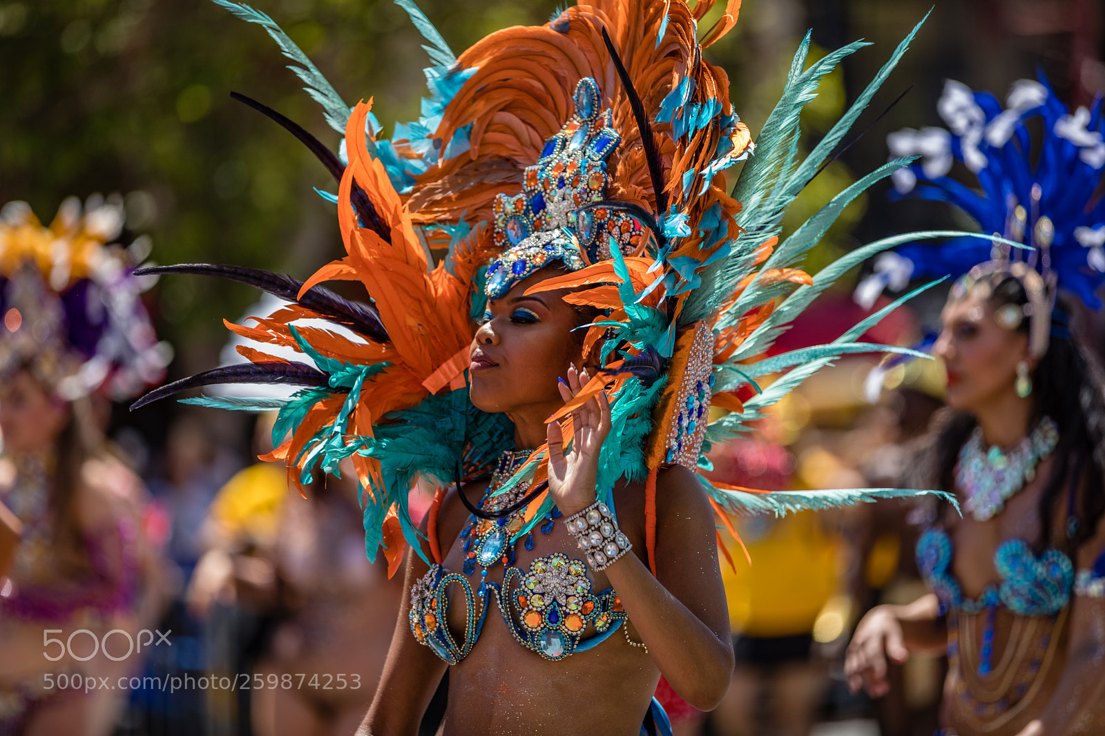 Canon EOS 5D Mark IV sample photo. Beautiful costumes from the photography