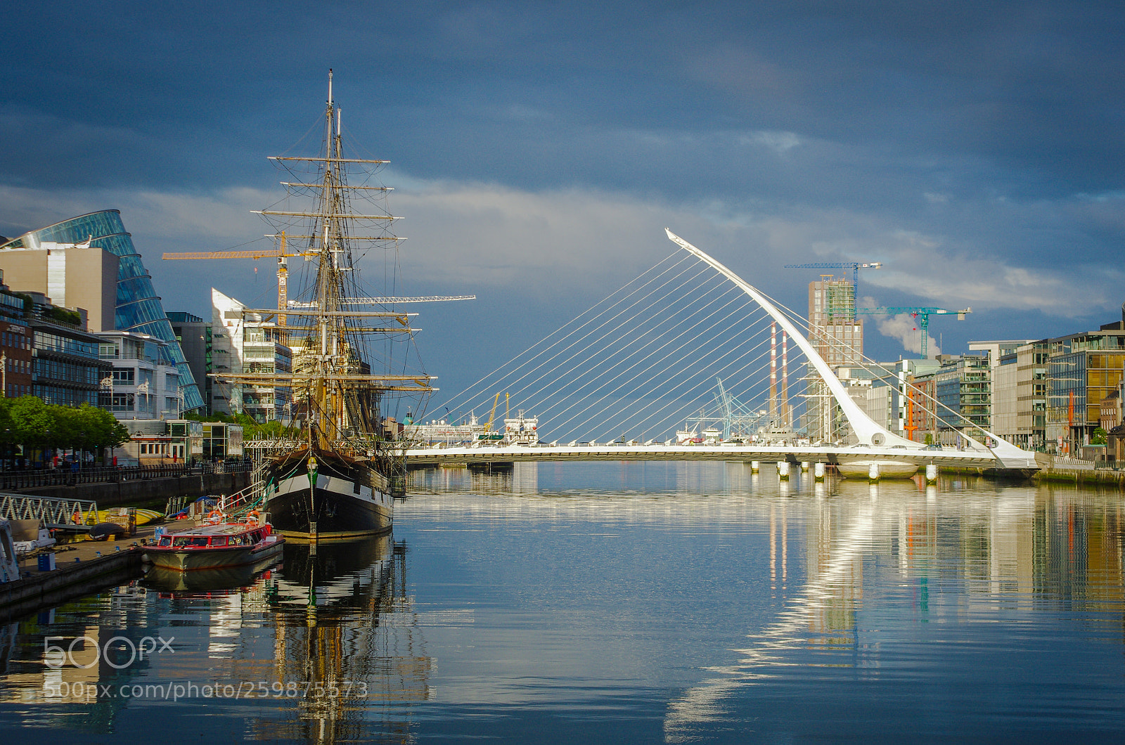 Pentax K-5 sample photo. Dublin photography