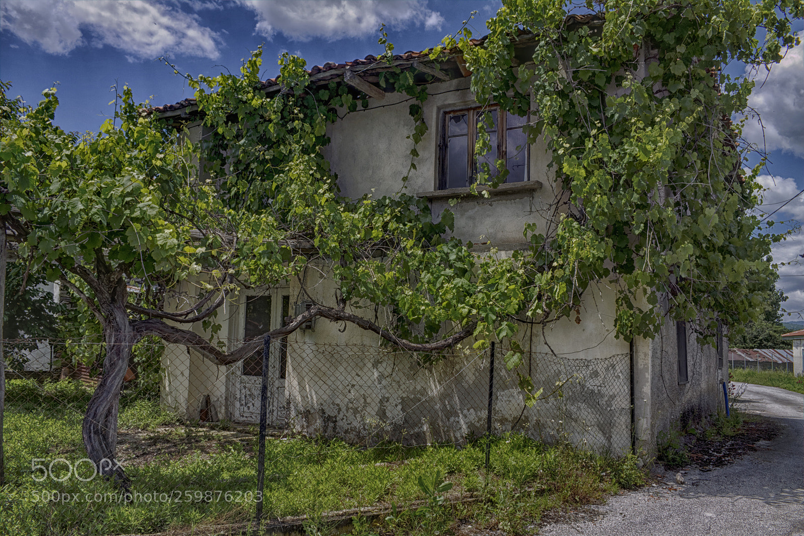 Canon EOS 50D sample photo. An old house photography