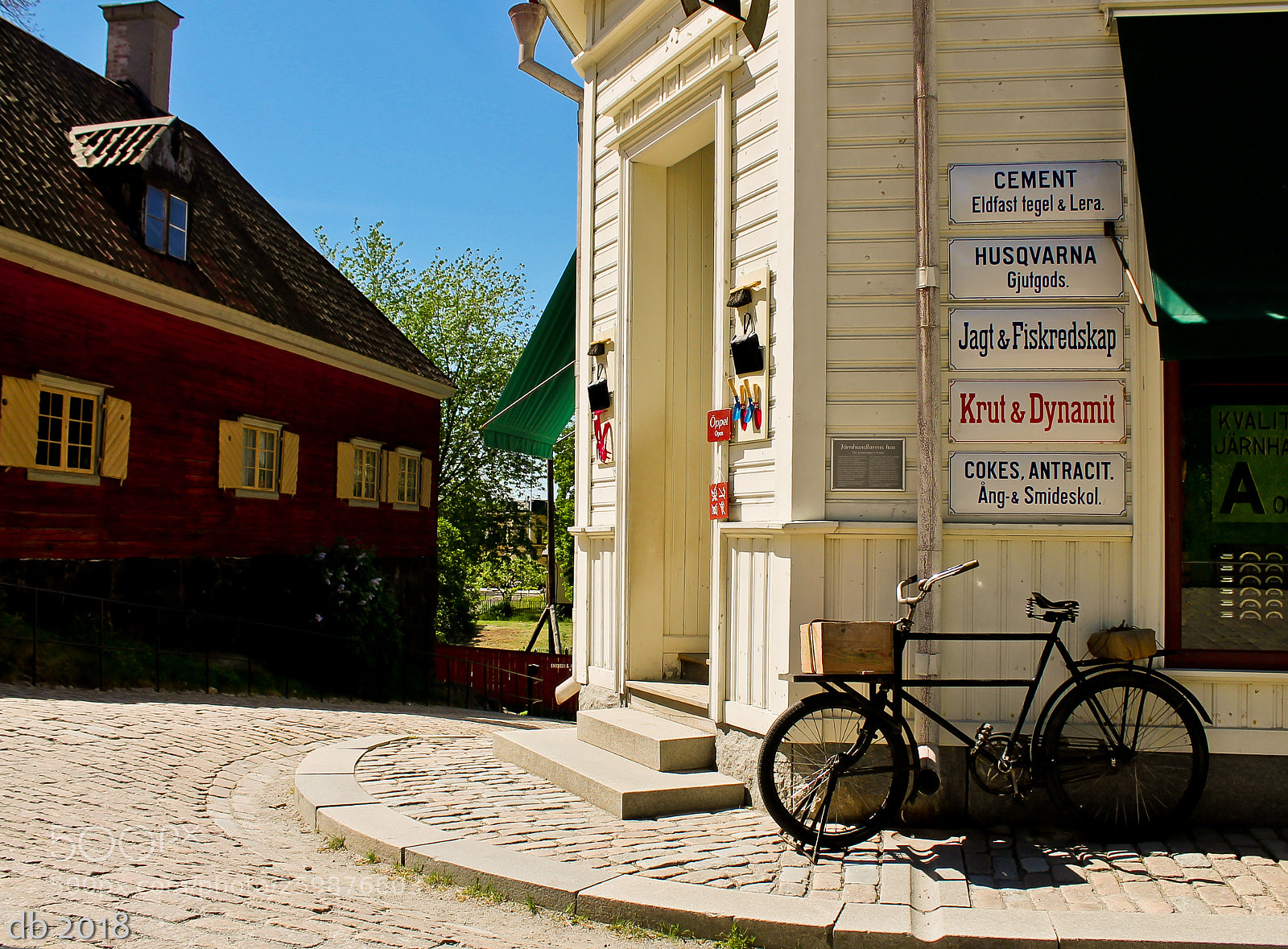 Canon EOS 1100D (EOS Rebel T3 / EOS Kiss X50) sample photo. Old shop in skansen photography