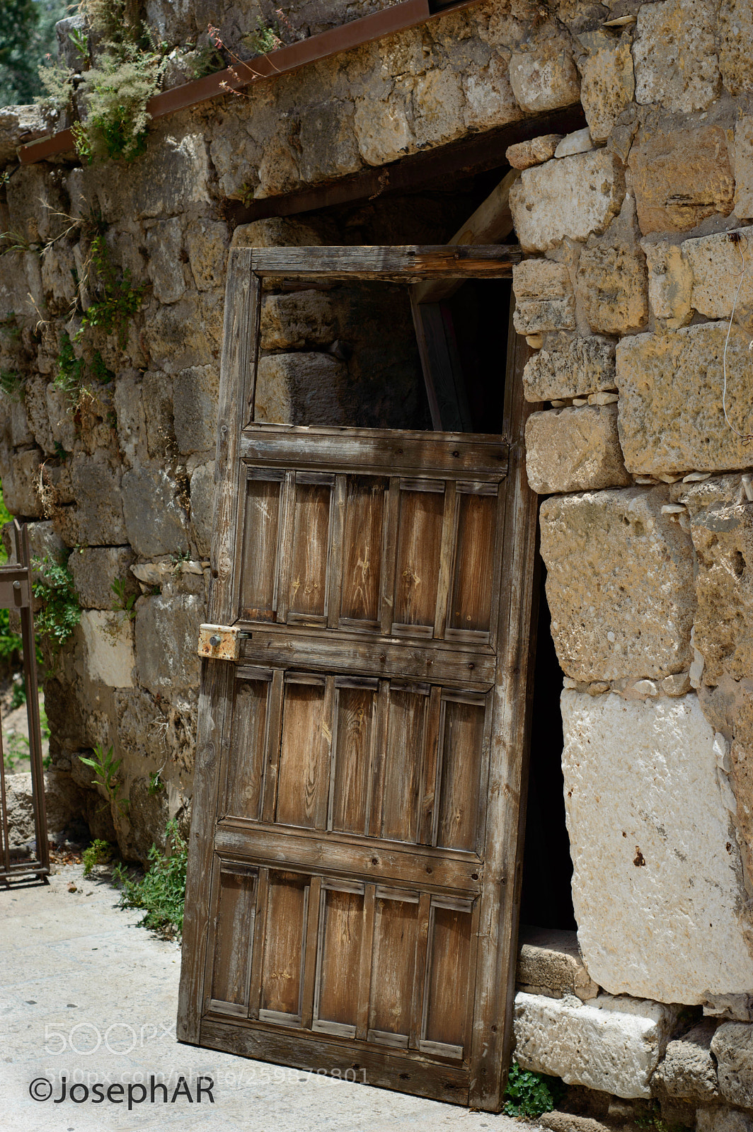Nikon D3200 sample photo. Door photography