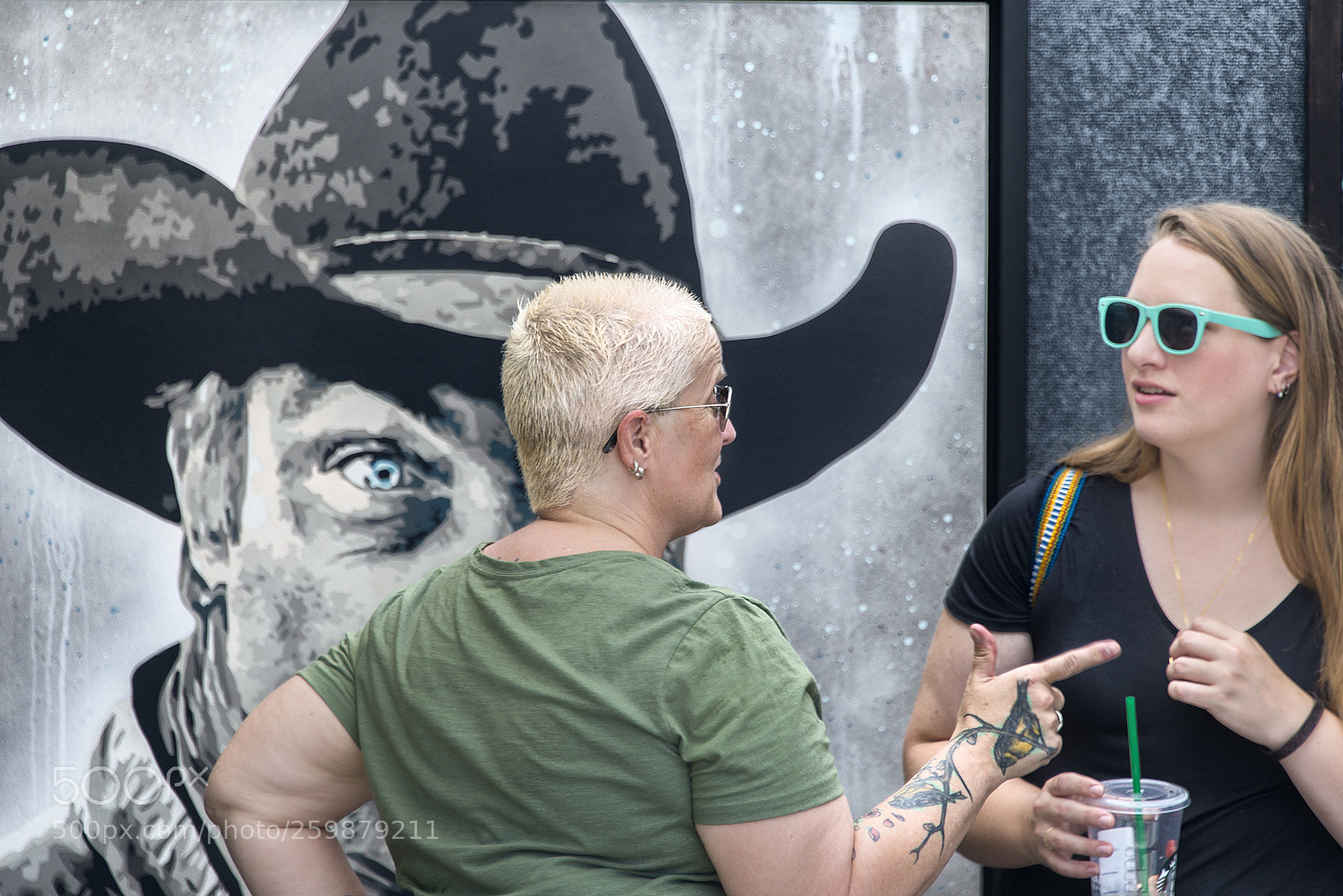 Nikon D610 sample photo. Conversation in front of photography