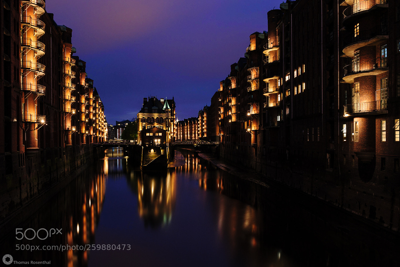 Nikon D700 sample photo. Wasserschloss speicherstadt photography