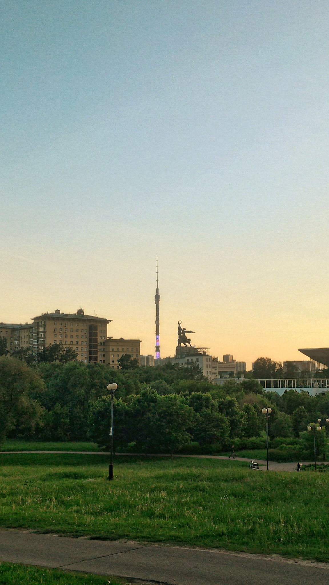 ASUS ZenFone 2 (ZE551ML) sample photo. Moscow photography