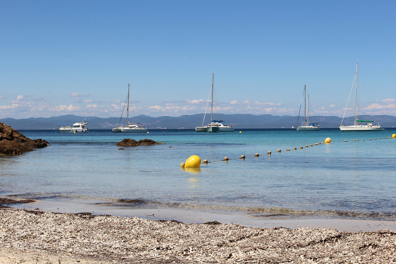 Canon EOS 100D (EOS Rebel SL1 / EOS Kiss X7) sample photo. Porquerolles photography