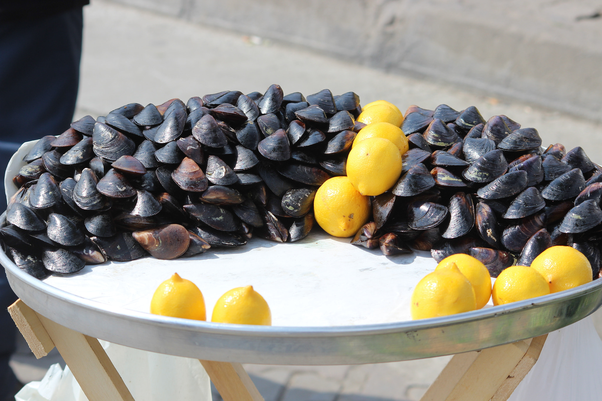 Canon EOS 600D (Rebel EOS T3i / EOS Kiss X5) sample photo. Stuffed mussels photography
