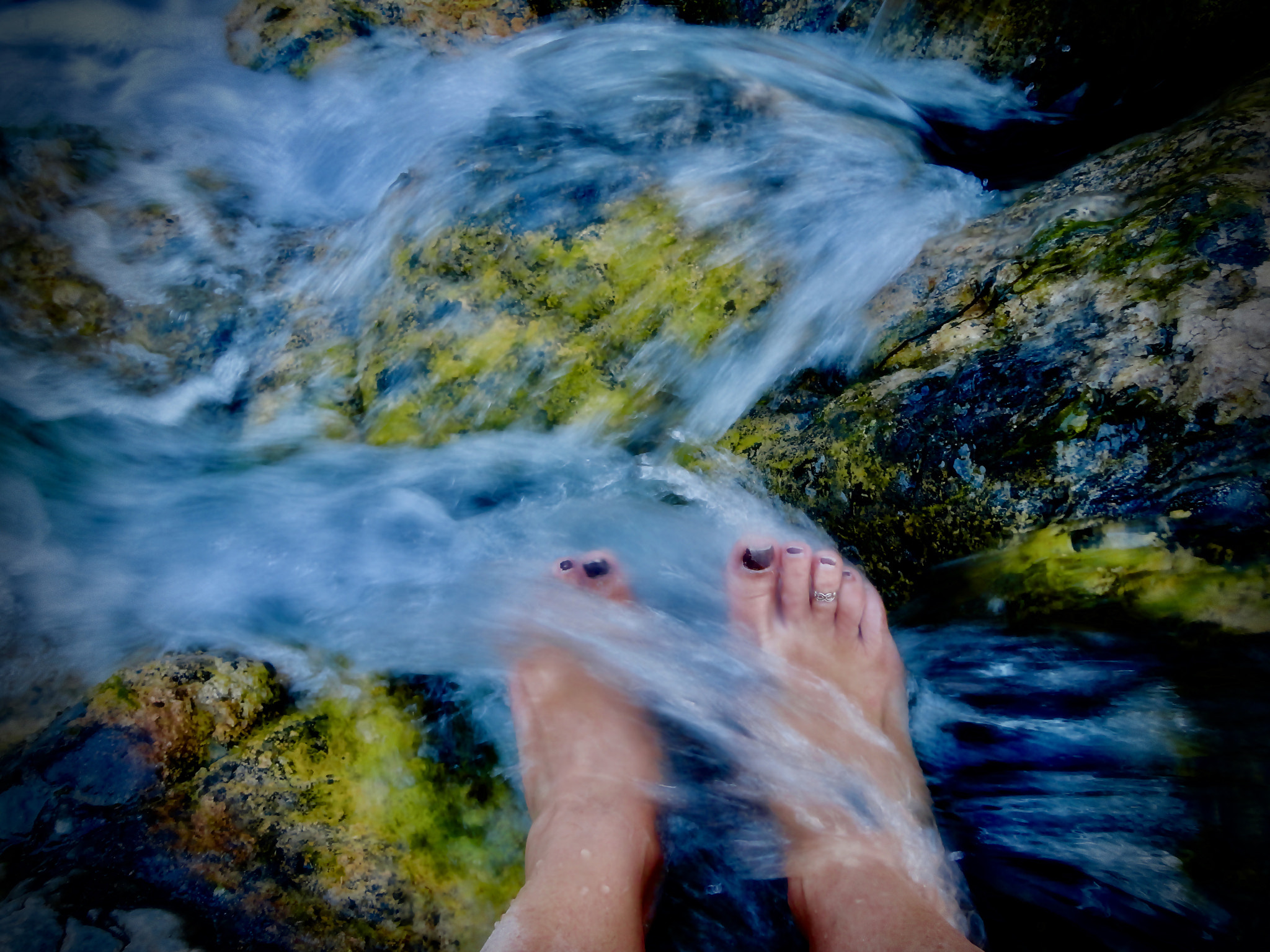 Sony Cyber-shot DSC-W570 sample photo. Foot bath photography