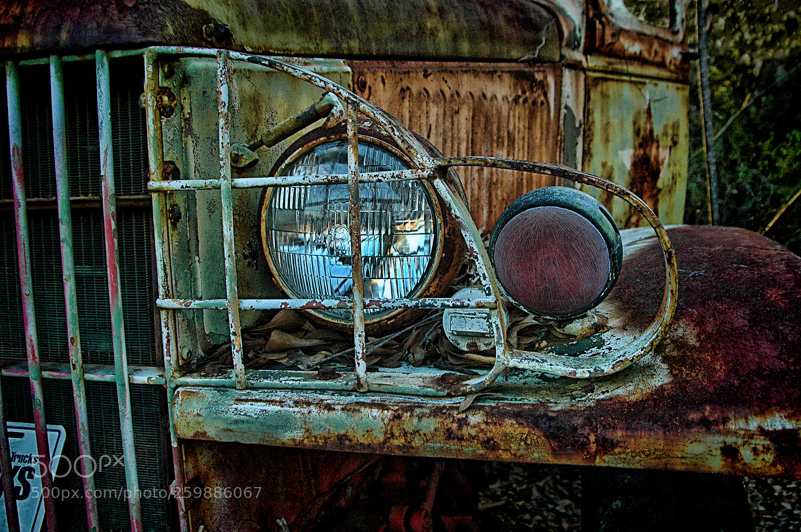 Nikon D70 sample photo. Rusted photography