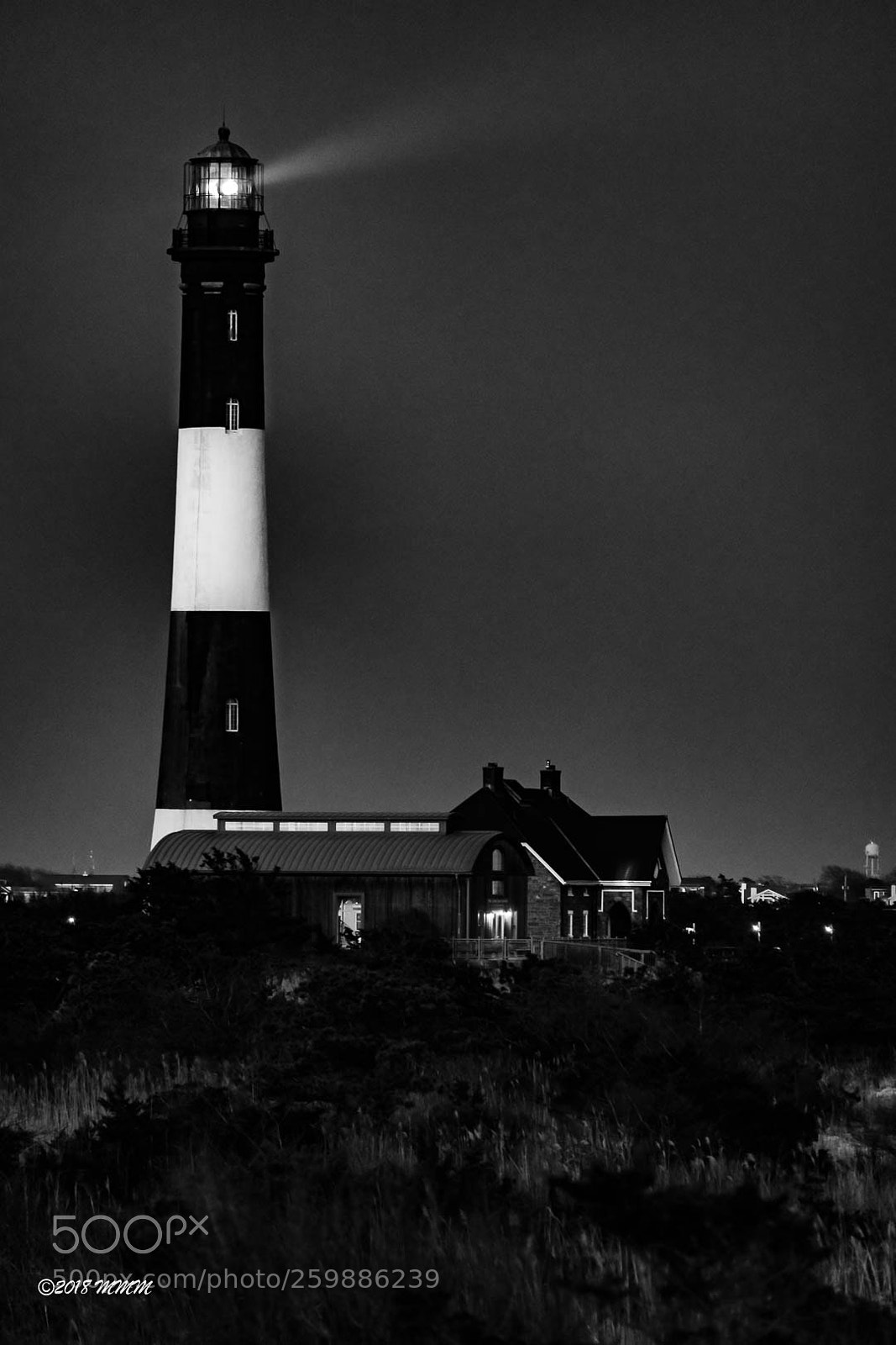 Canon EOS 77D (EOS 9000D / EOS 770D) sample photo. Island night light photography