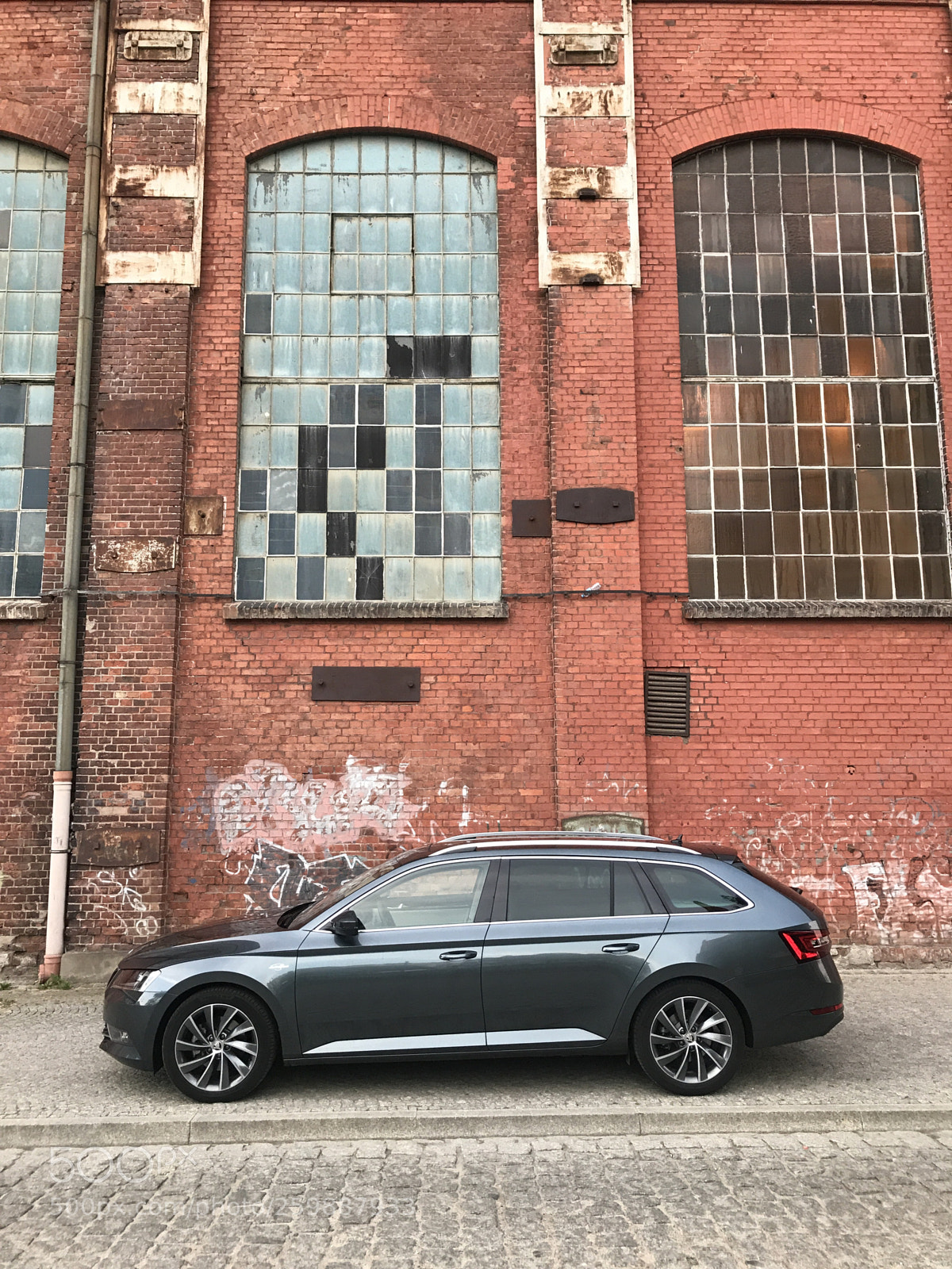 Apple iPhone 7 sample photo. Skoda superb  photography