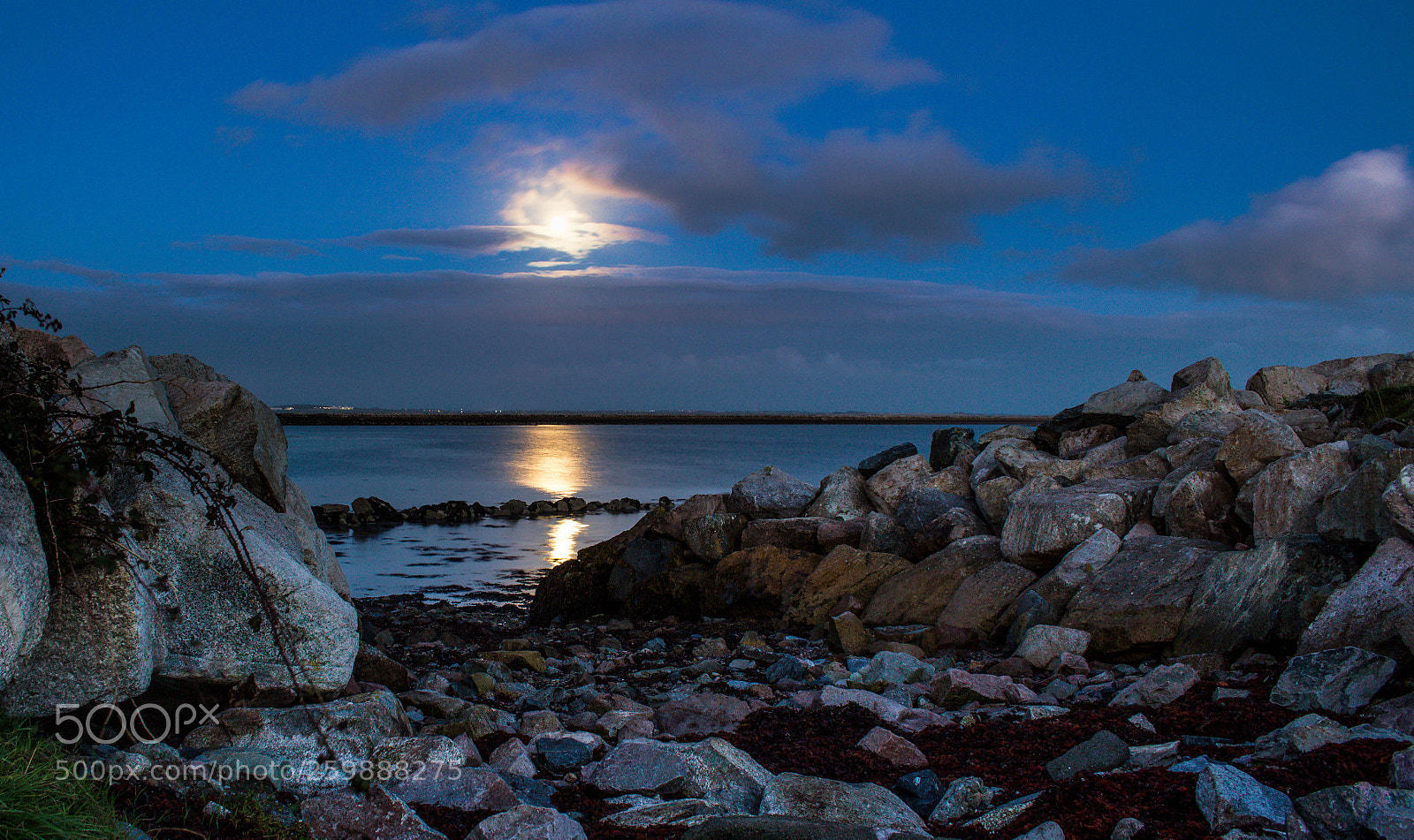 Canon EOS 700D (EOS Rebel T5i / EOS Kiss X7i) sample photo. Moonlight photography