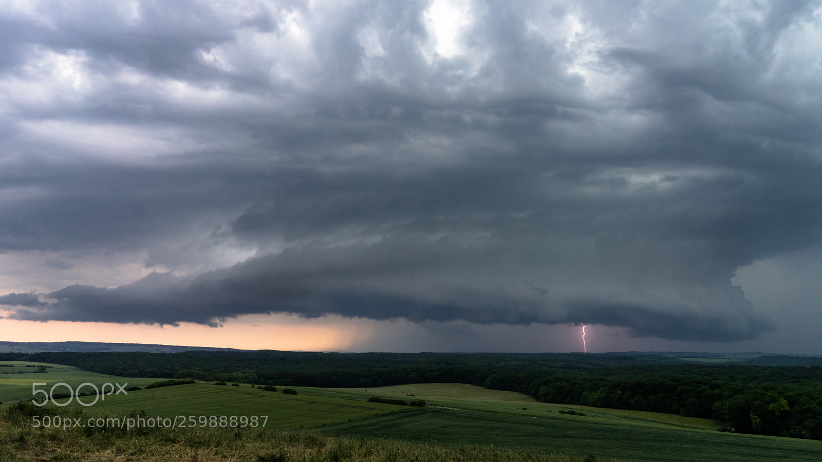 Sony a7 II sample photo. Supercell photography
