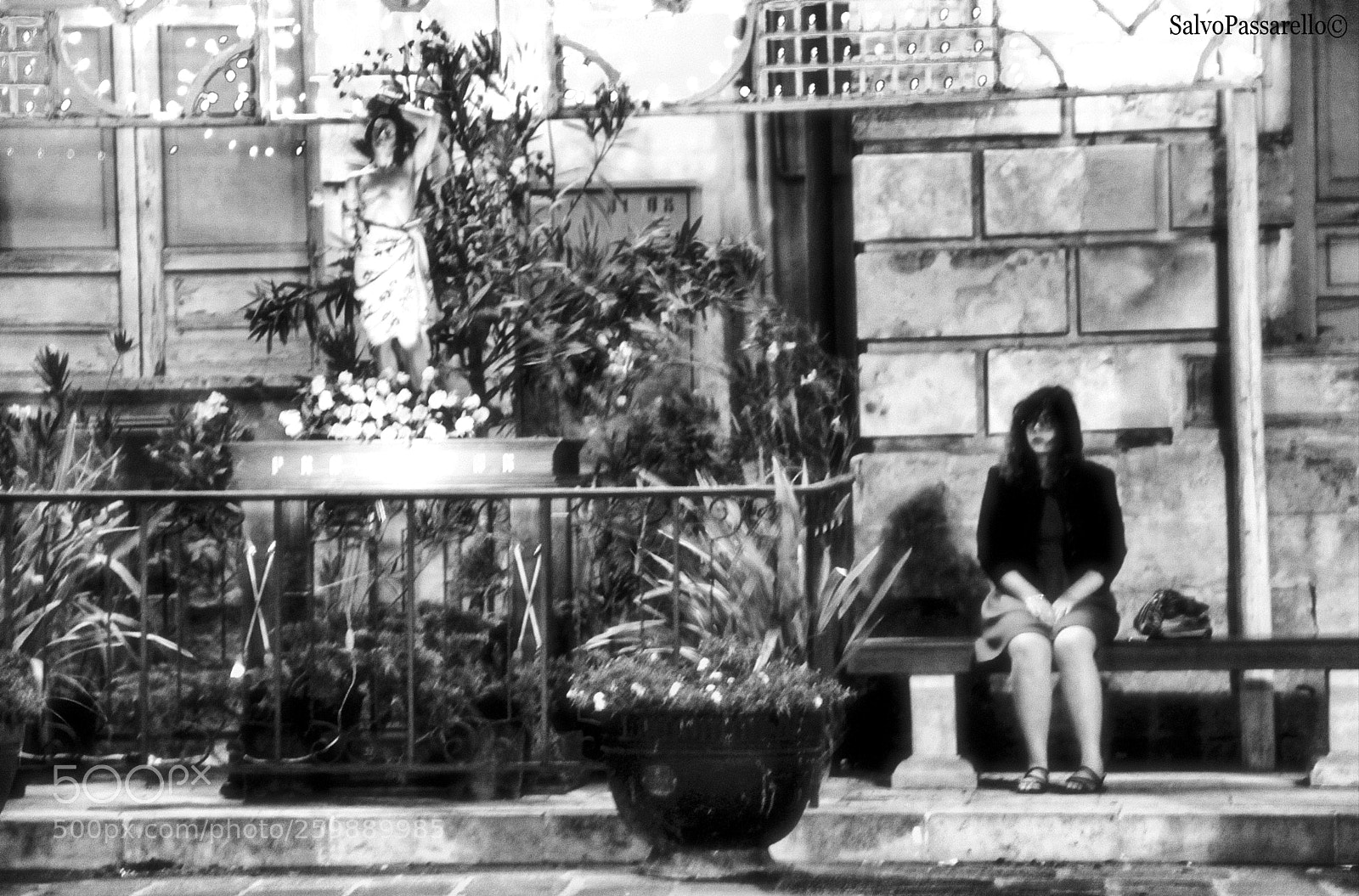 Canon EOS 100D (EOS Rebel SL1 / EOS Kiss X7) sample photo. Devotion and prayer photography